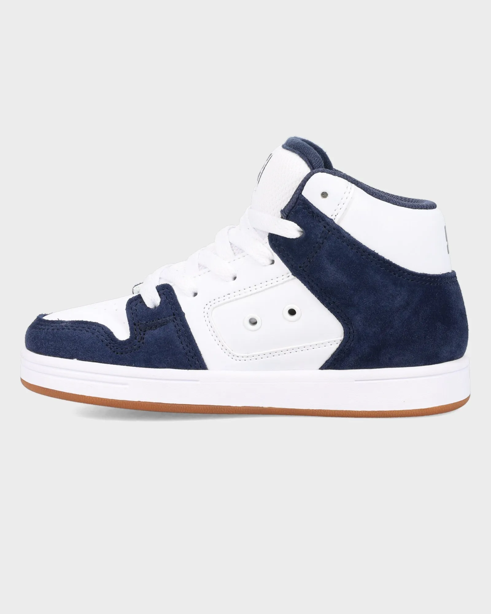 Strong Stitching Boys 8-16 Manteca 4 Hi Skate Shoes
