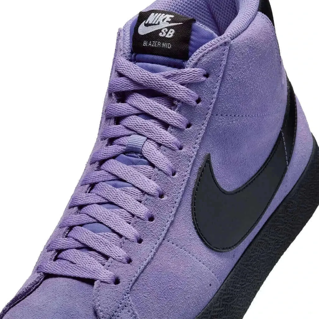 Adventure Wear Nike SB Zoom Blazer Mid Pro Shoes
