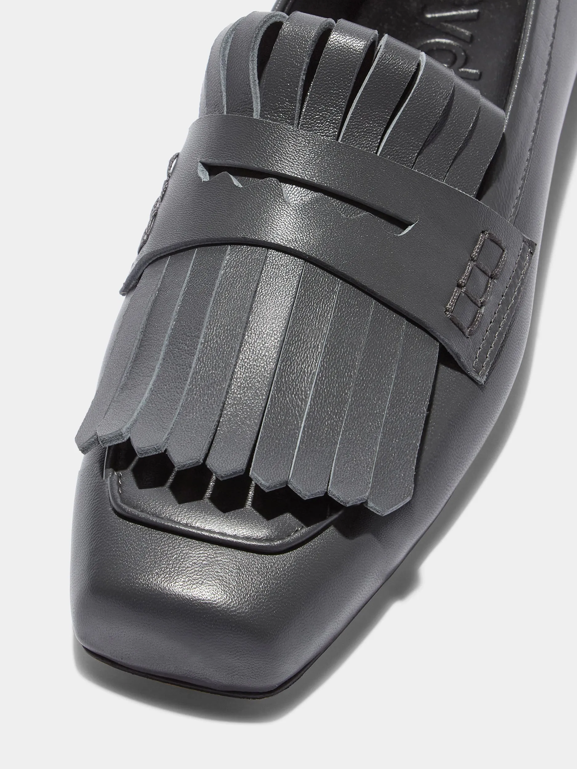 Belen Tassel Loafers Timeless Walking Shoes