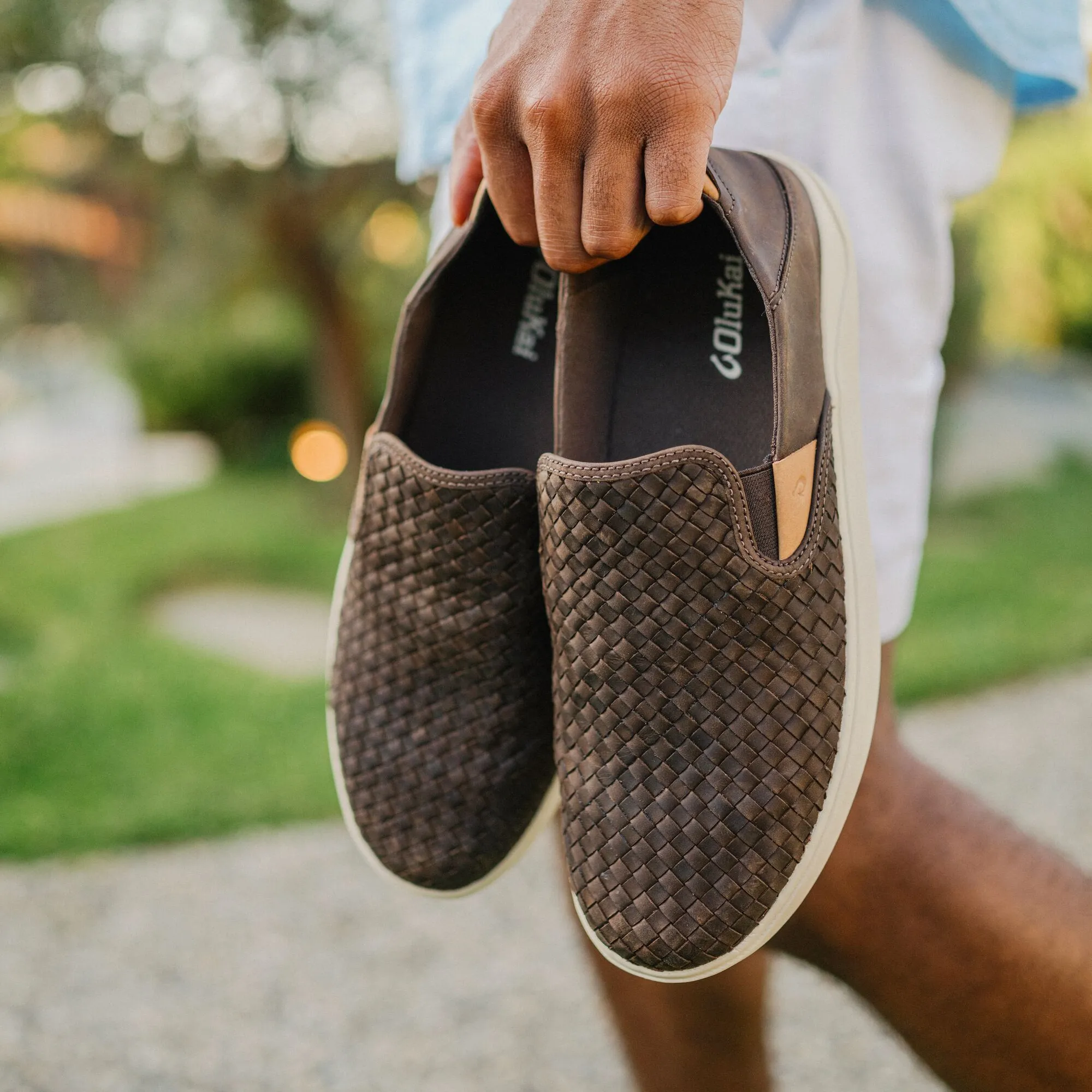 Lae'ahi Lauhala  -  Dark Java Easy Step Walk Easy Clean