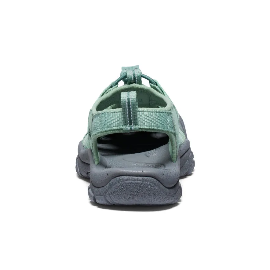 Women's Newport H2  |  Granite Green Weight Training