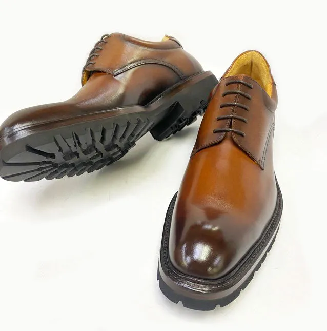 Ugo Vasare "Mason" Oxford-Tobacco Fight Mode