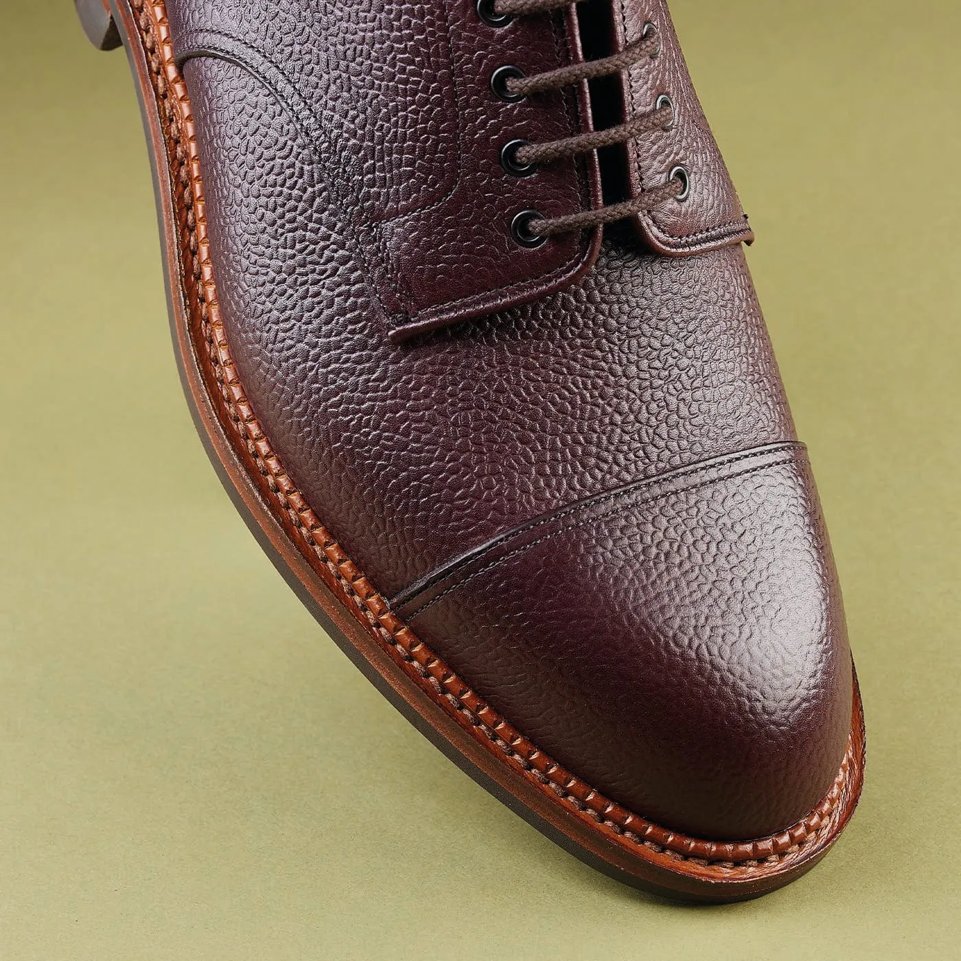 Easy to Wear Sandhurst Oxblood Zug Grain