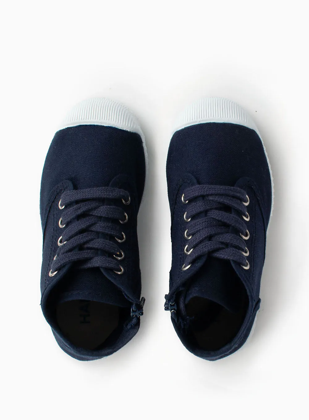 Hampton Canvas Chatham in Navy Ventilated