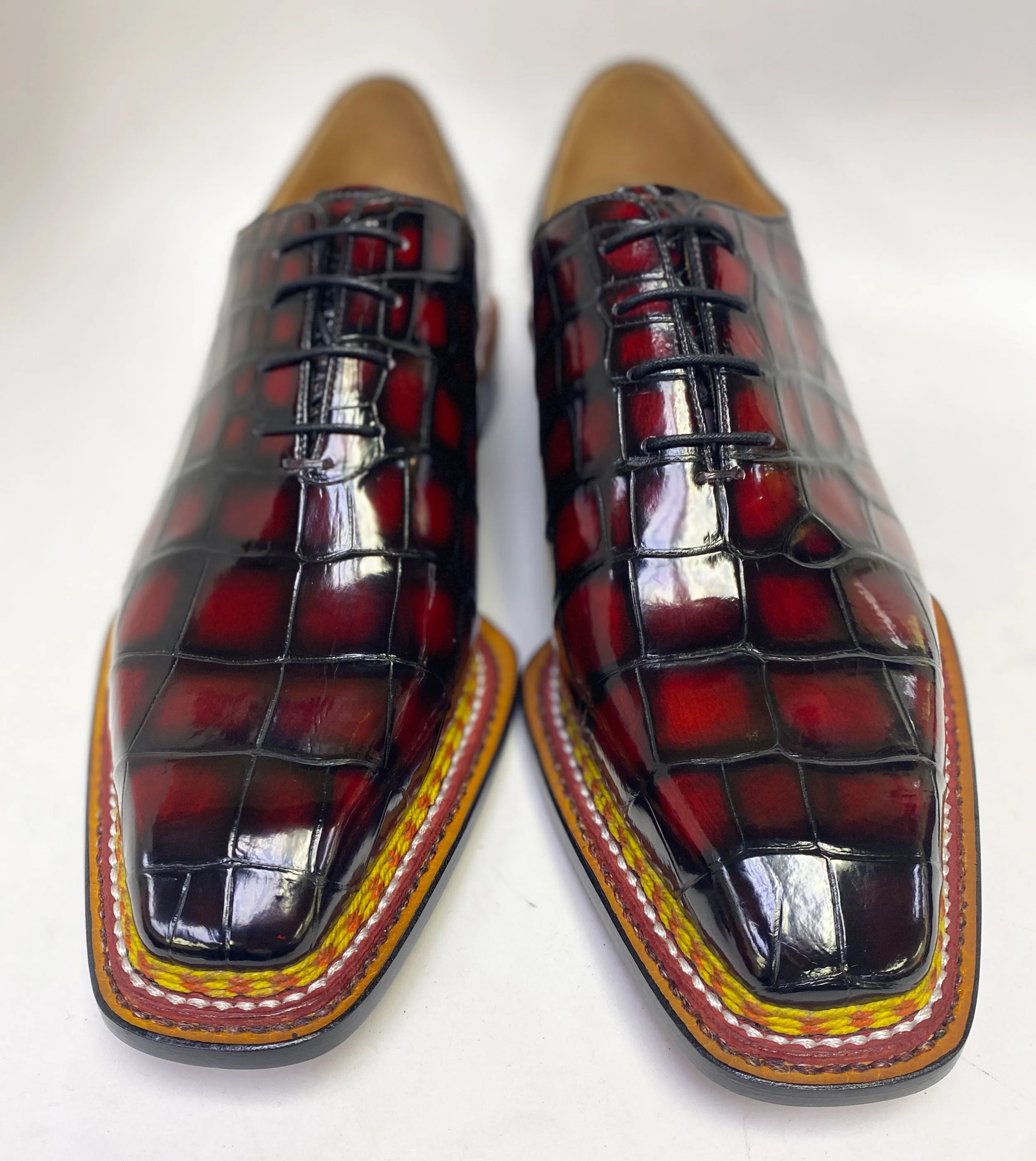 Style: Ghost-Burgundy Global Cool