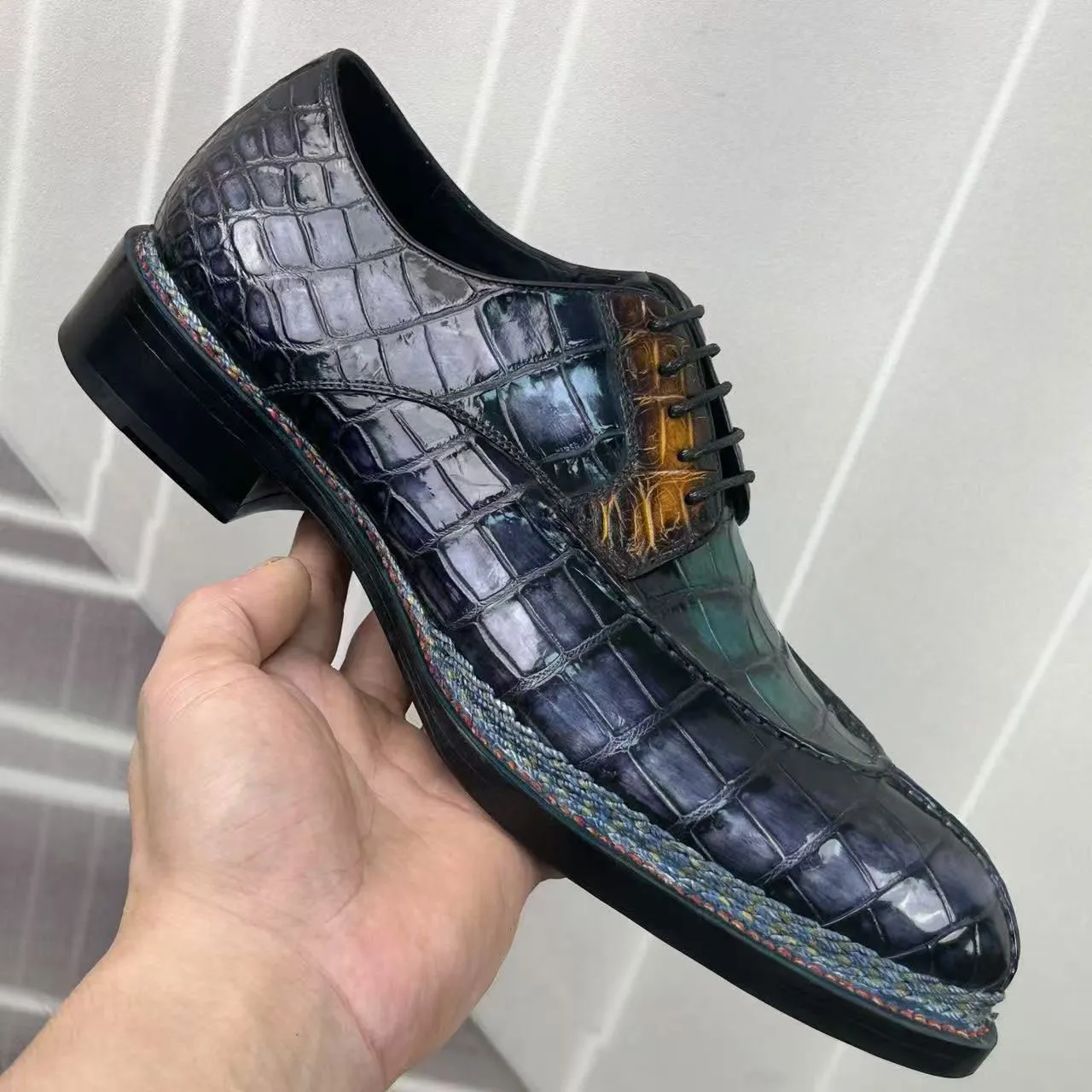 Bright Neon Style: Regent-Grey