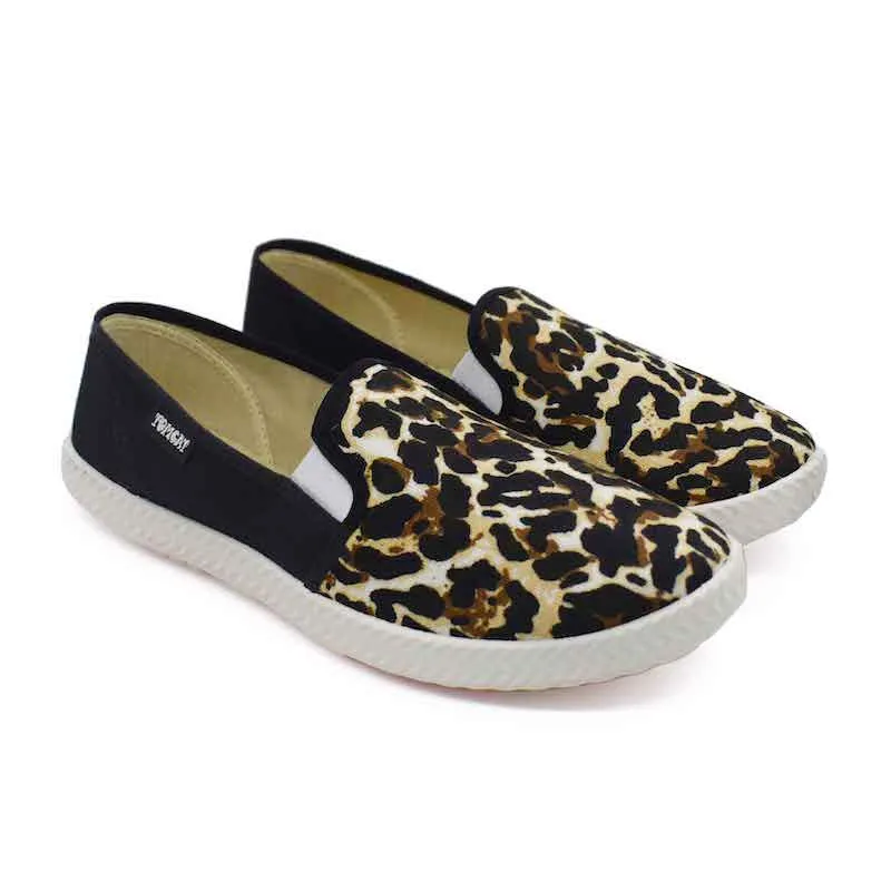 Chill Day Zip   Up Tomcat Slip-On Canvas Shoes - Leopard