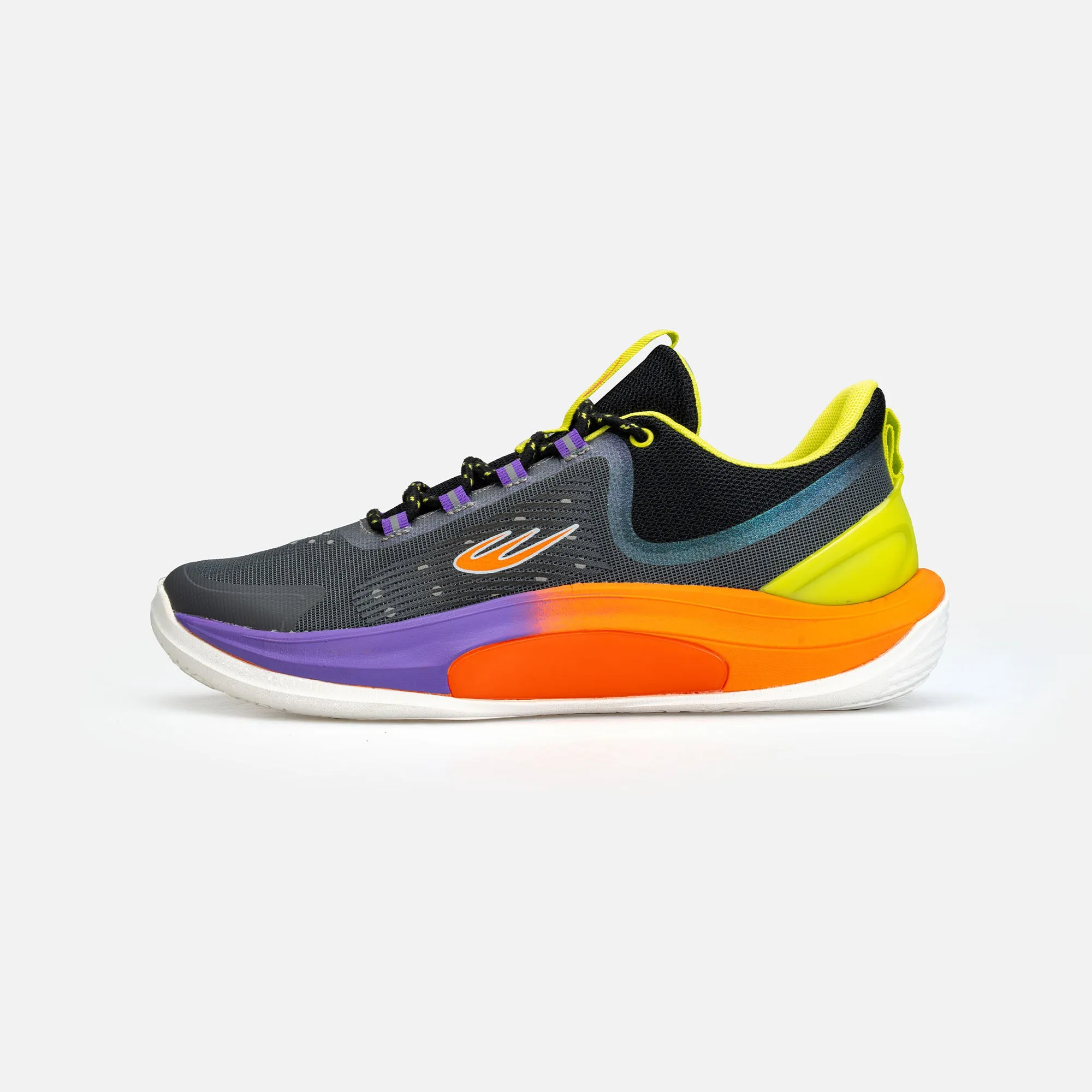 Impact Resistance Design Multi Compound Outsole AERO SHIFT