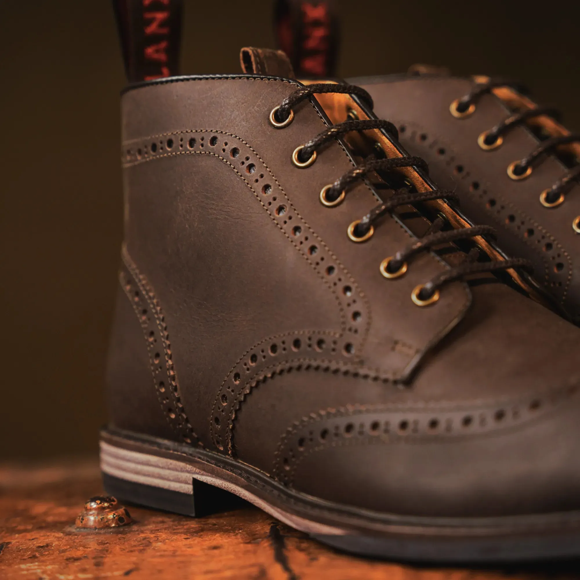 BAYLEY // BROWN DISTRESSED Step Ready Shoes