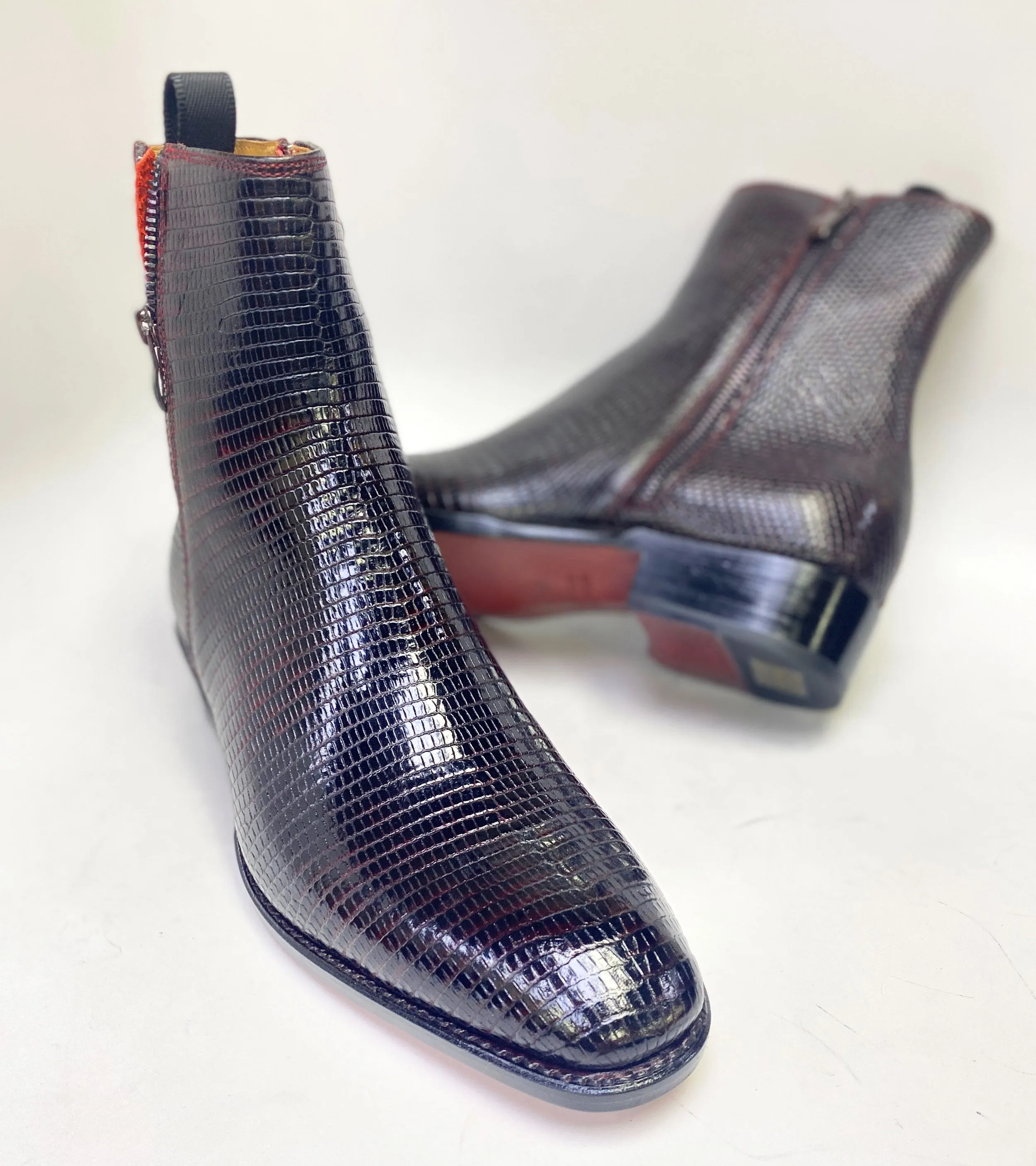 Style: 2439-2226-Burgundy Star Shine