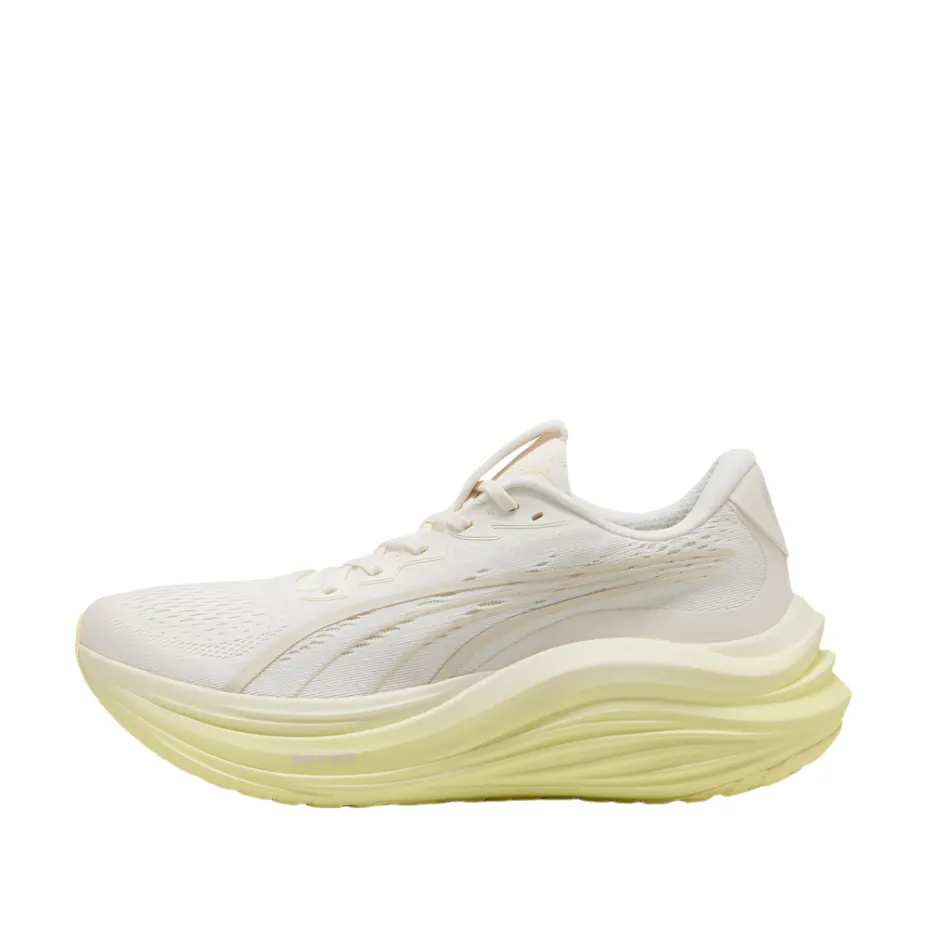 speed - training shoes lateral support shoes PUMA Men's MagMax NITRO Running Shoes in Warm White/Gold Moon AW25