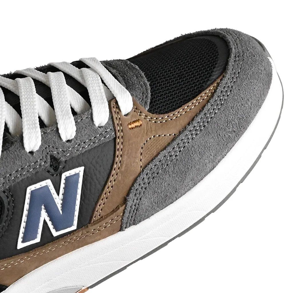 New Balance Numeric NM933 Skateboarding Shoes Stretchable Upper Padded Heel