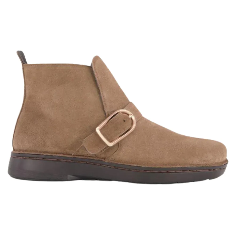 Outdoor Snow Trekking Mountain Trek Naot Kolmer Acorn Suede Ankle Boot (Women's)