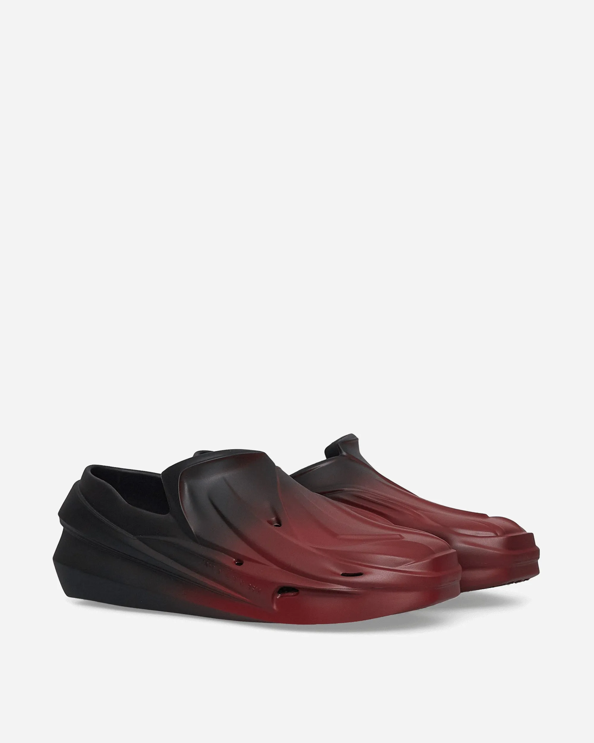 Exclusive Mono Slip On Red soft fit