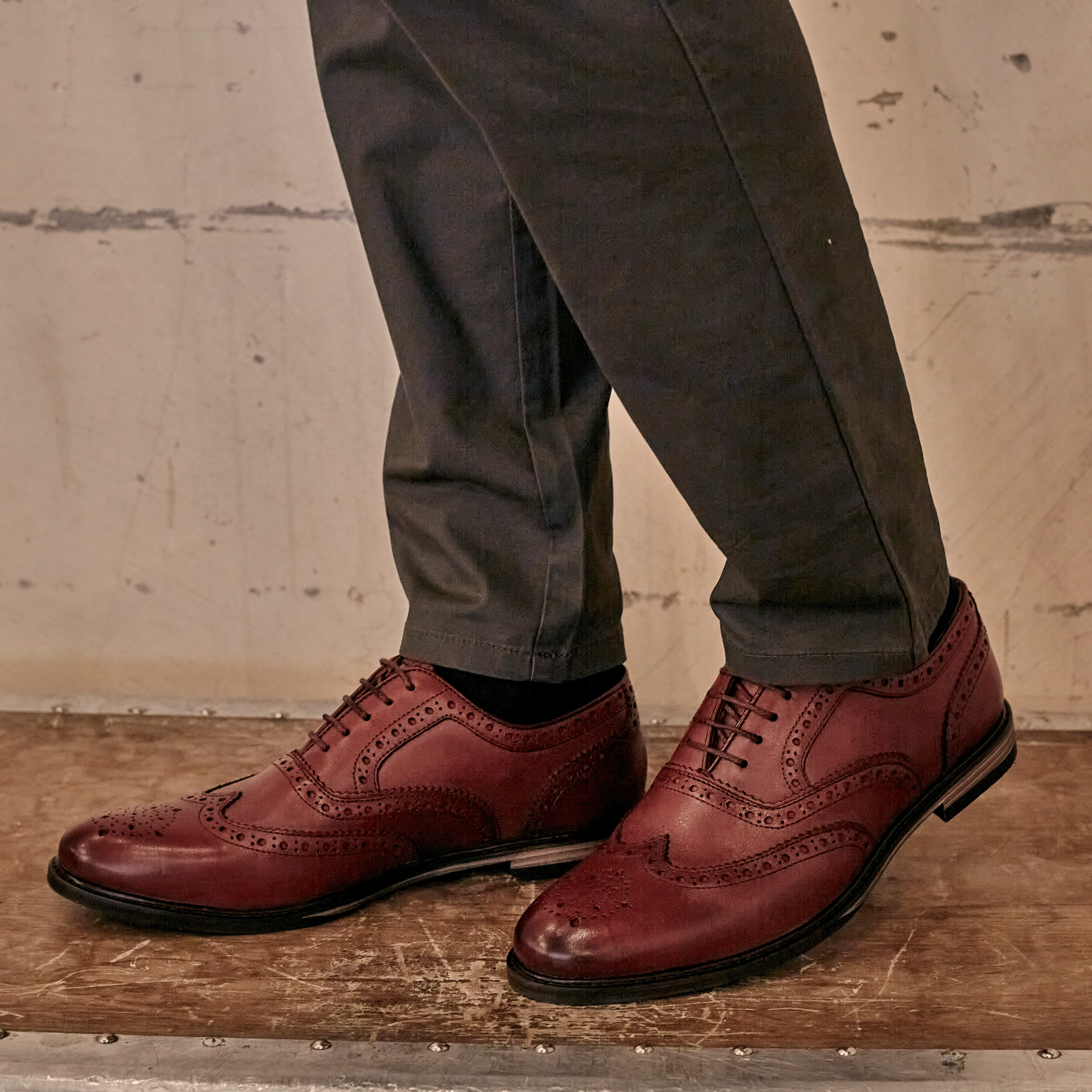 SHIREBURN // OXBLOOD Durable Construction