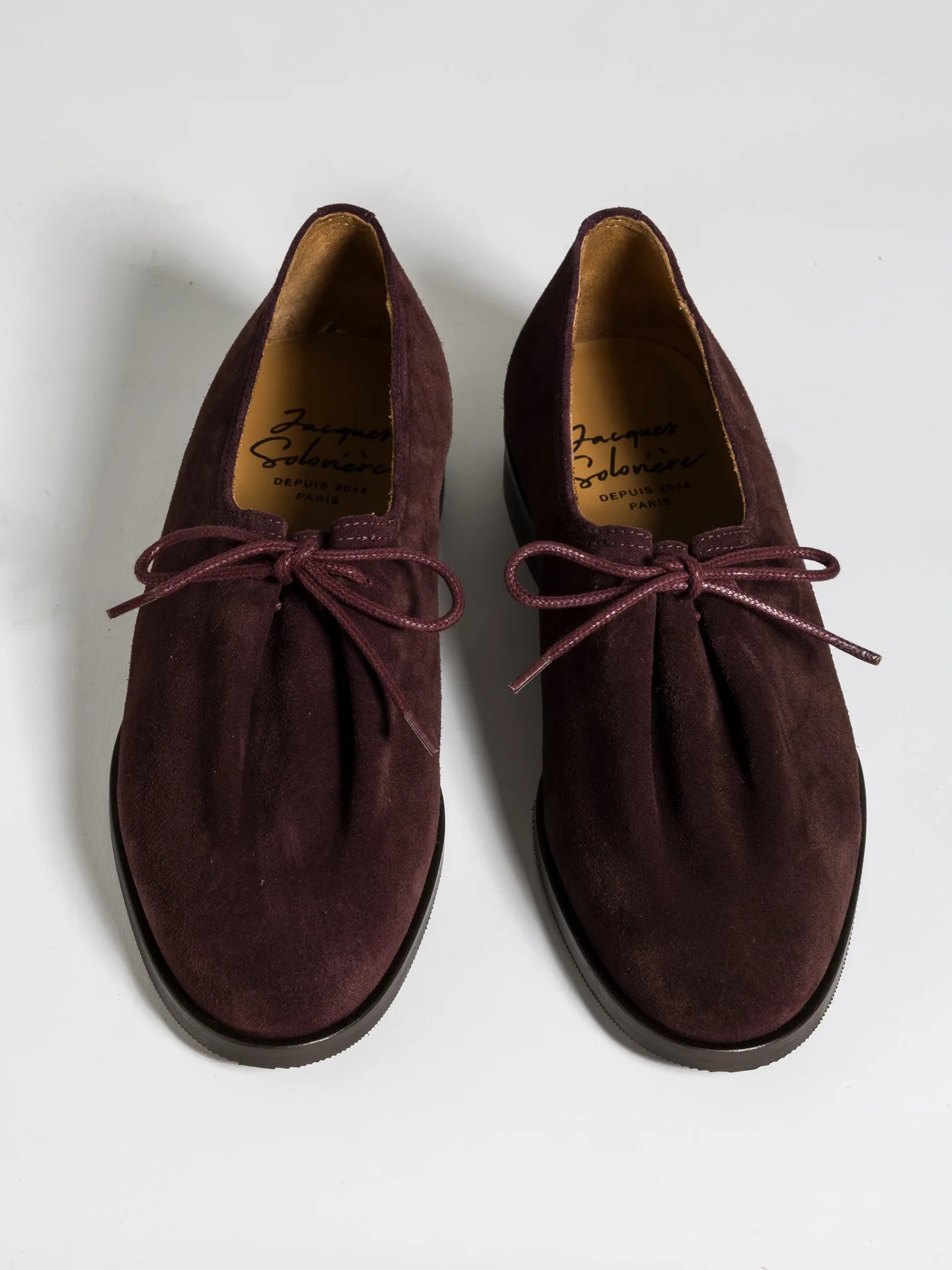 MATT NEW PLUM Matte Surface