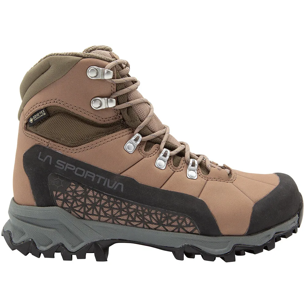 Nucleo High II GTX (Women's) - 44L - Past Season Outdoor versatility