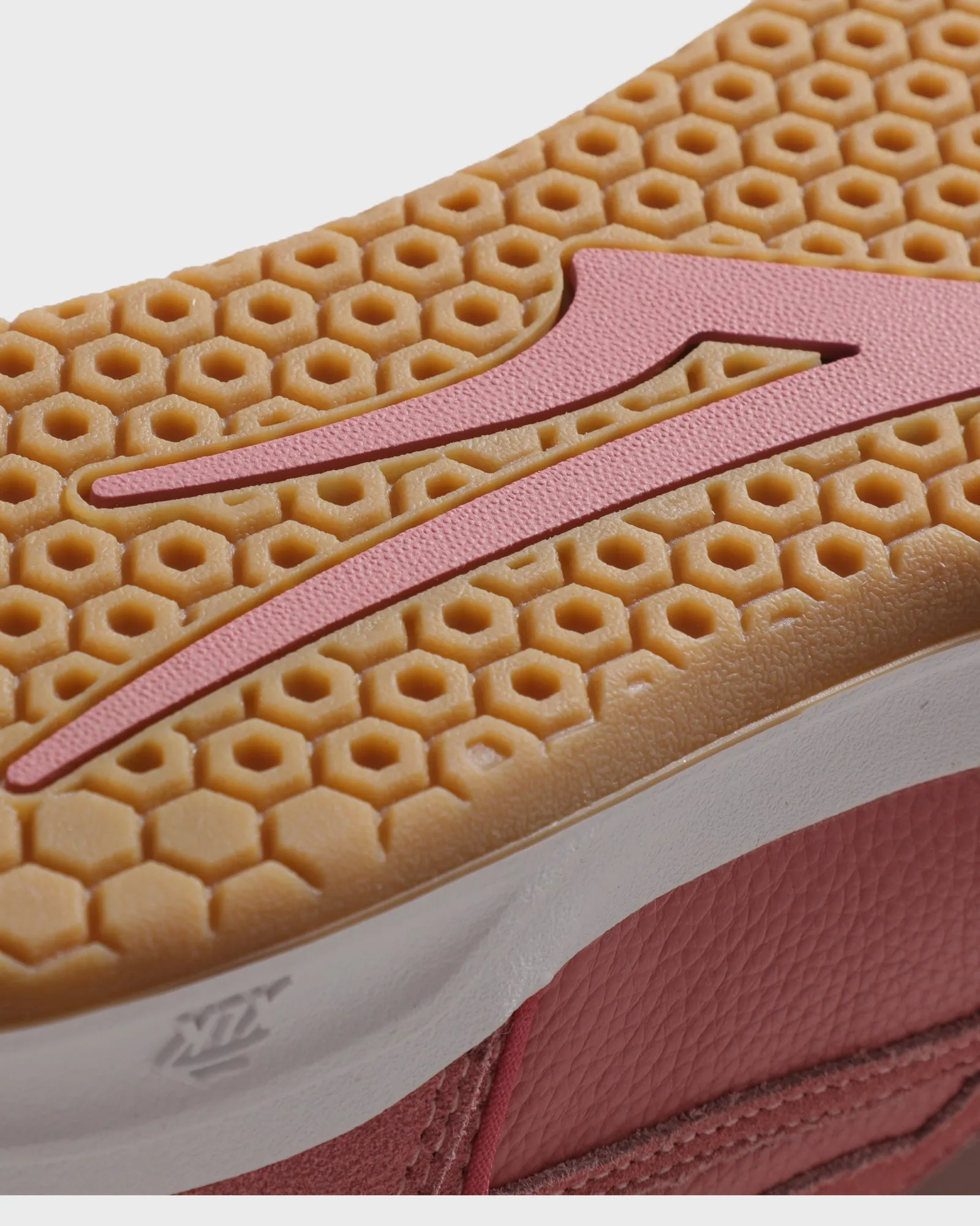 Style Pop Action Ready Telford Low - Rose Suede