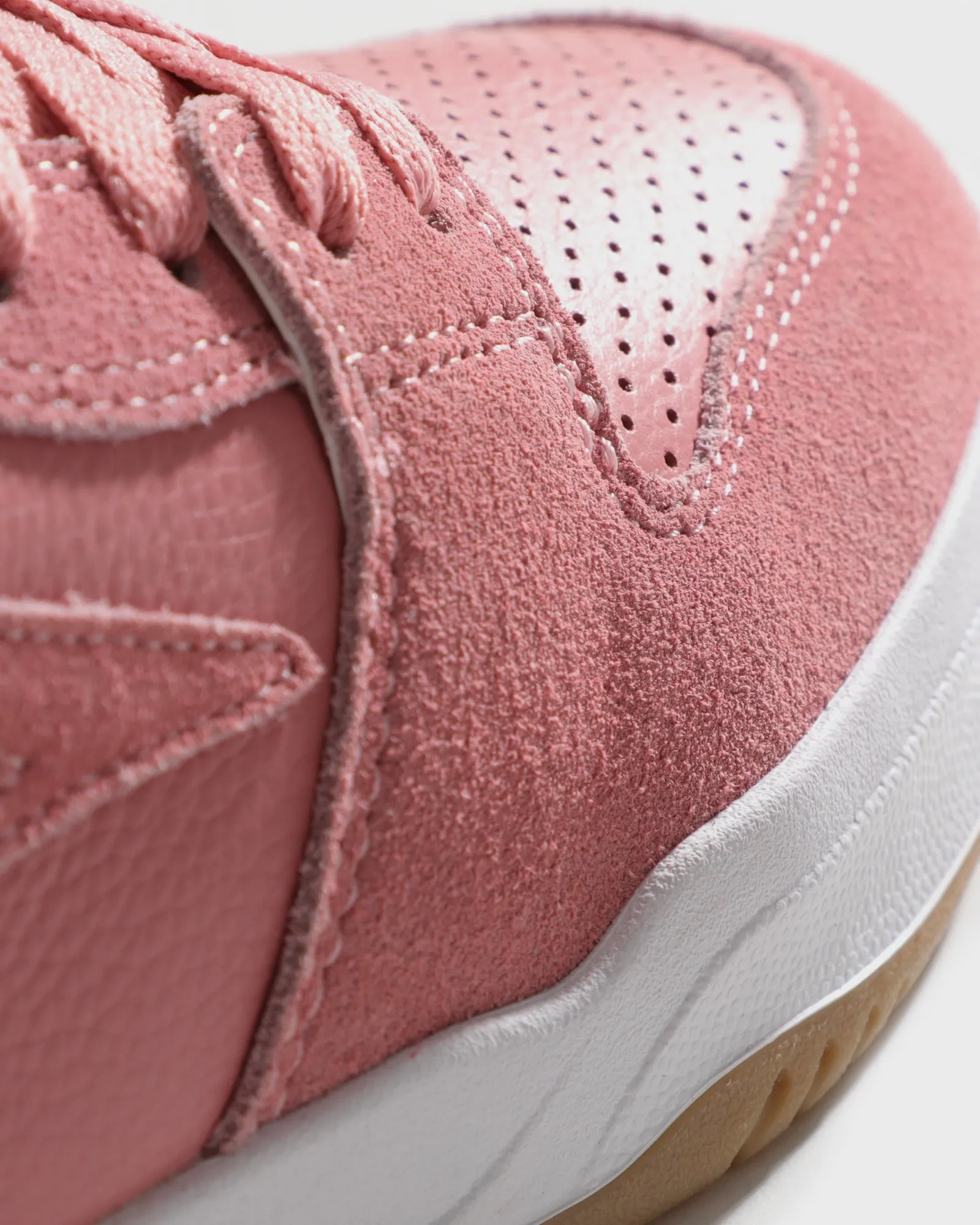 Telford Low - Rose Suede evening run