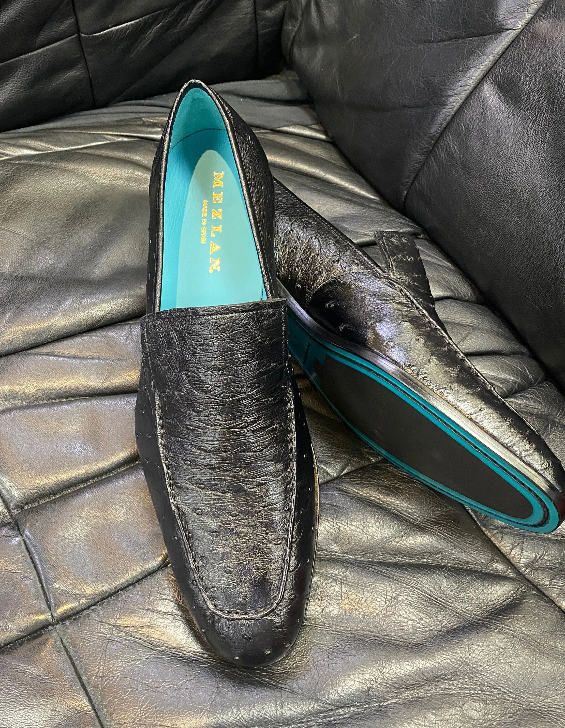 Style: Menor-Black Story Glow