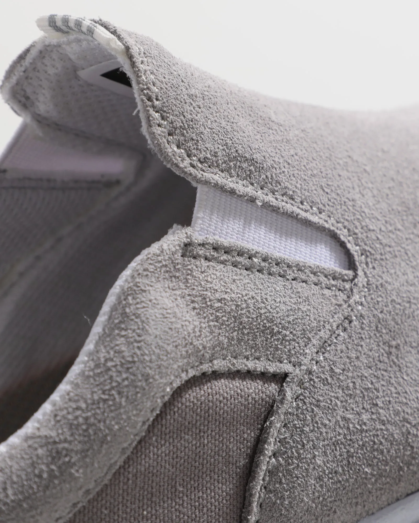 Owen VLK - Light Grey Suede Workout