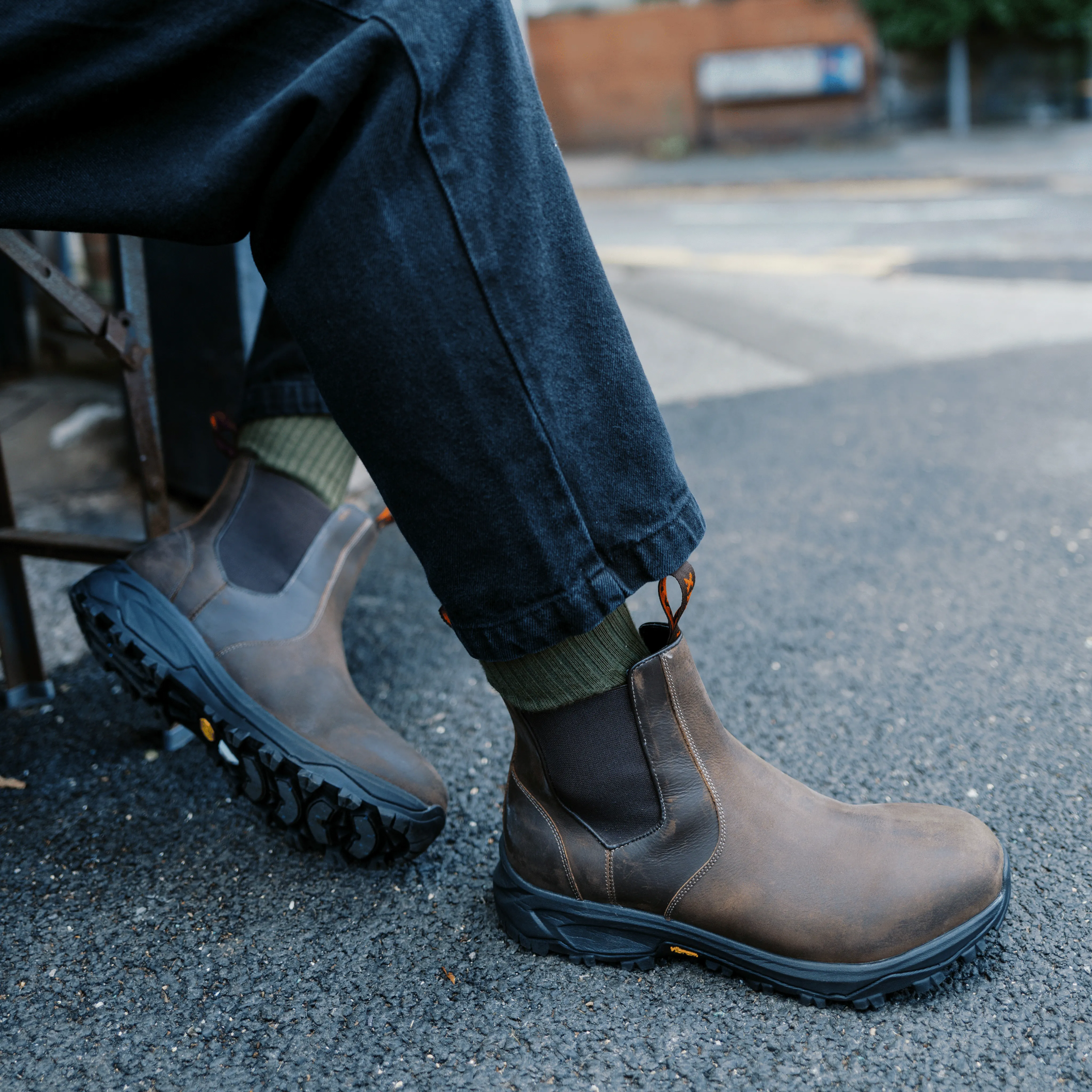 RIBCHESTER // BROWN DISTRESSED Timeless Design Effortless Style Fix