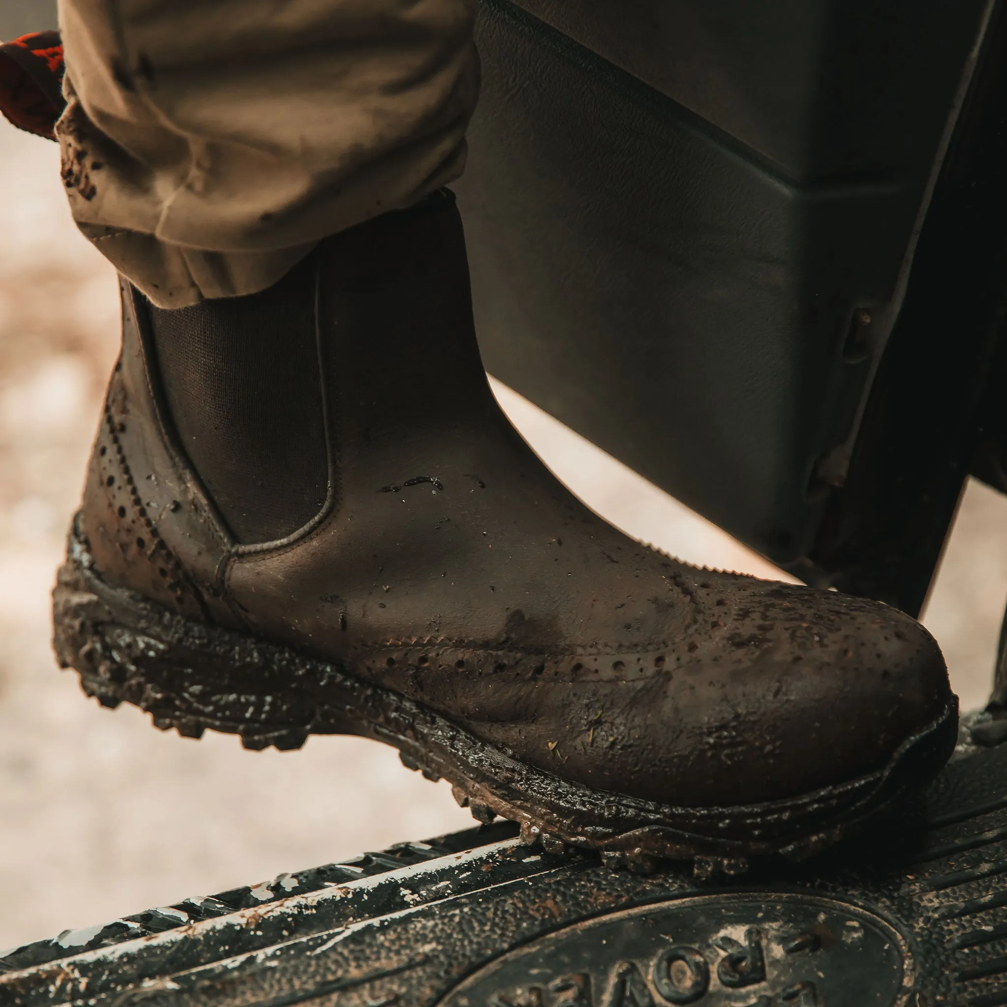 MALHAM // BROWN DISTRESSED Comfy All-Day