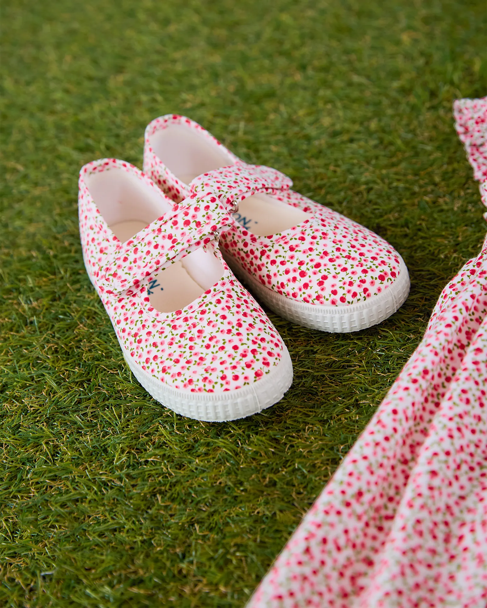 Hampton Canvas Martha Shoes in Red Cherry Running Inspired