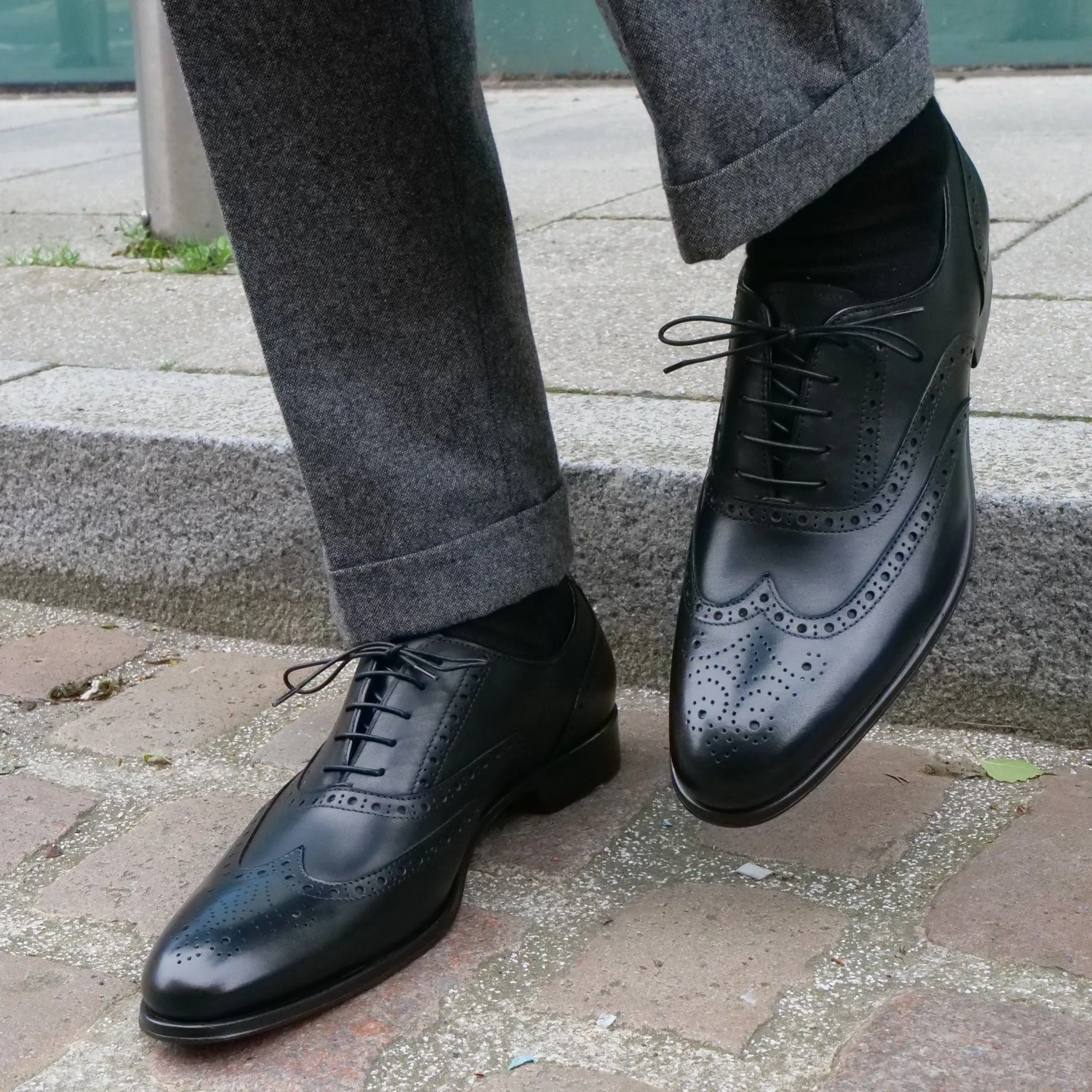 Superior Quality Cambridge Wingtip Oxford Brogue Black
