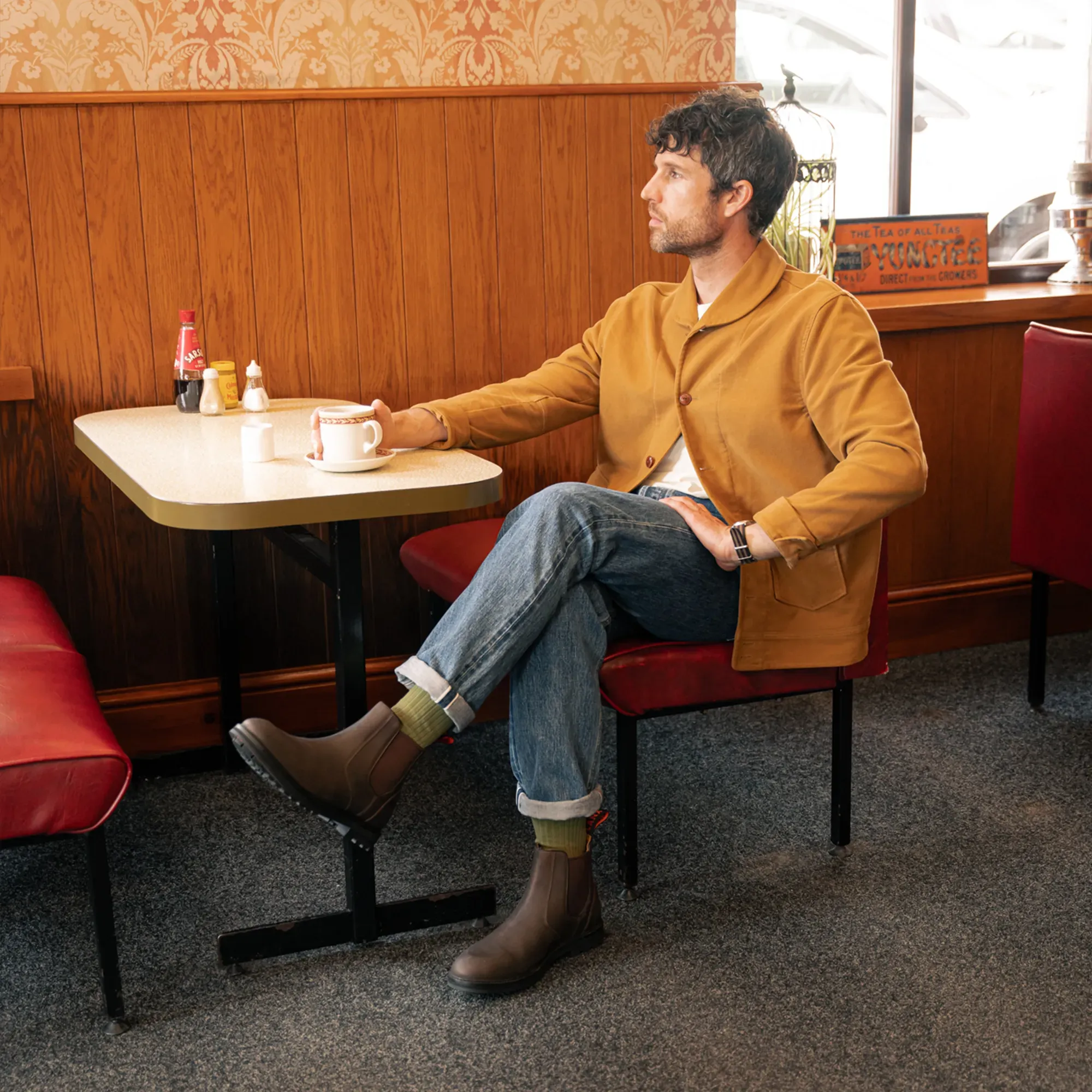 HOGHTON // BROWN DISTRESSED Classic Leather Design