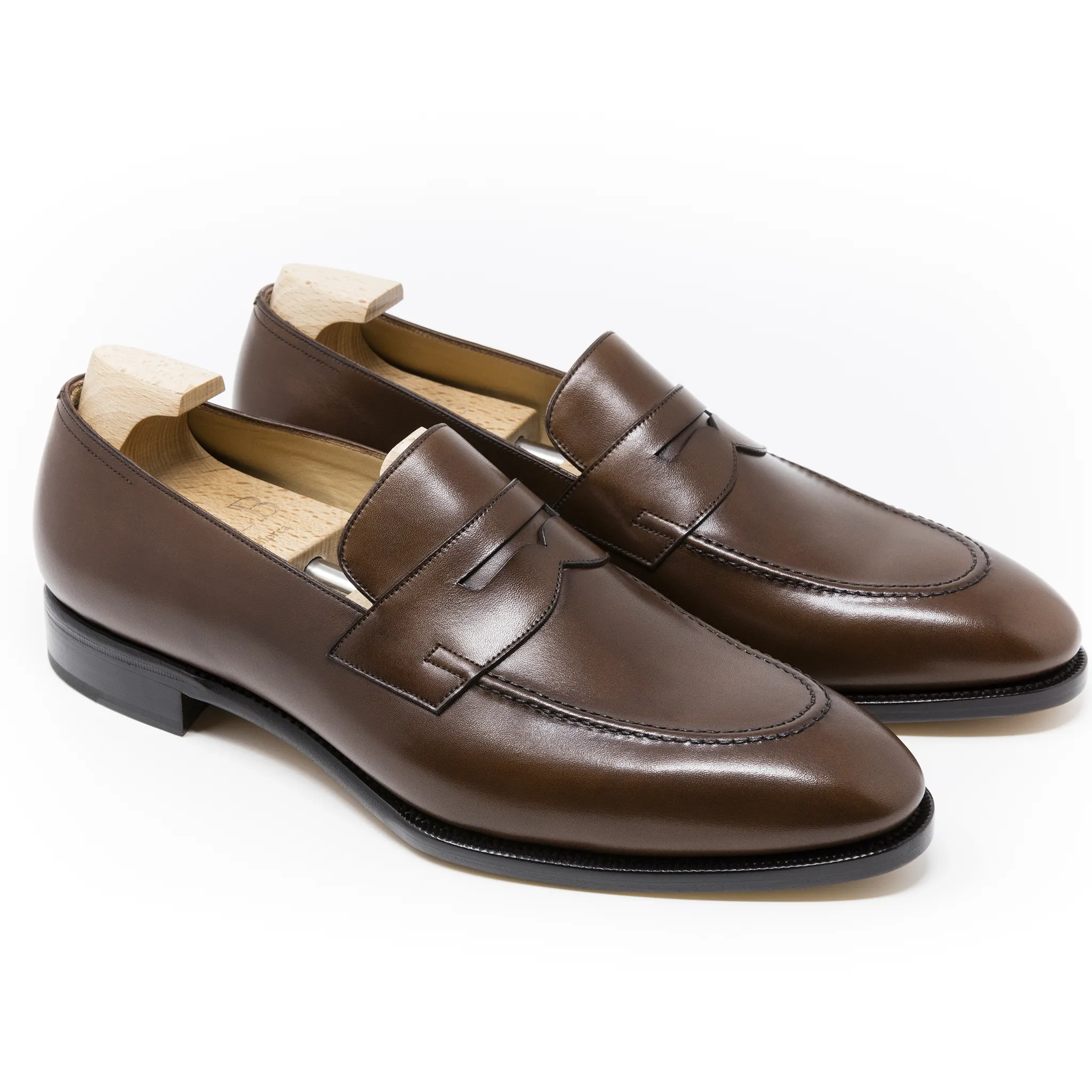 117 ARTISTA Elegant Comfort