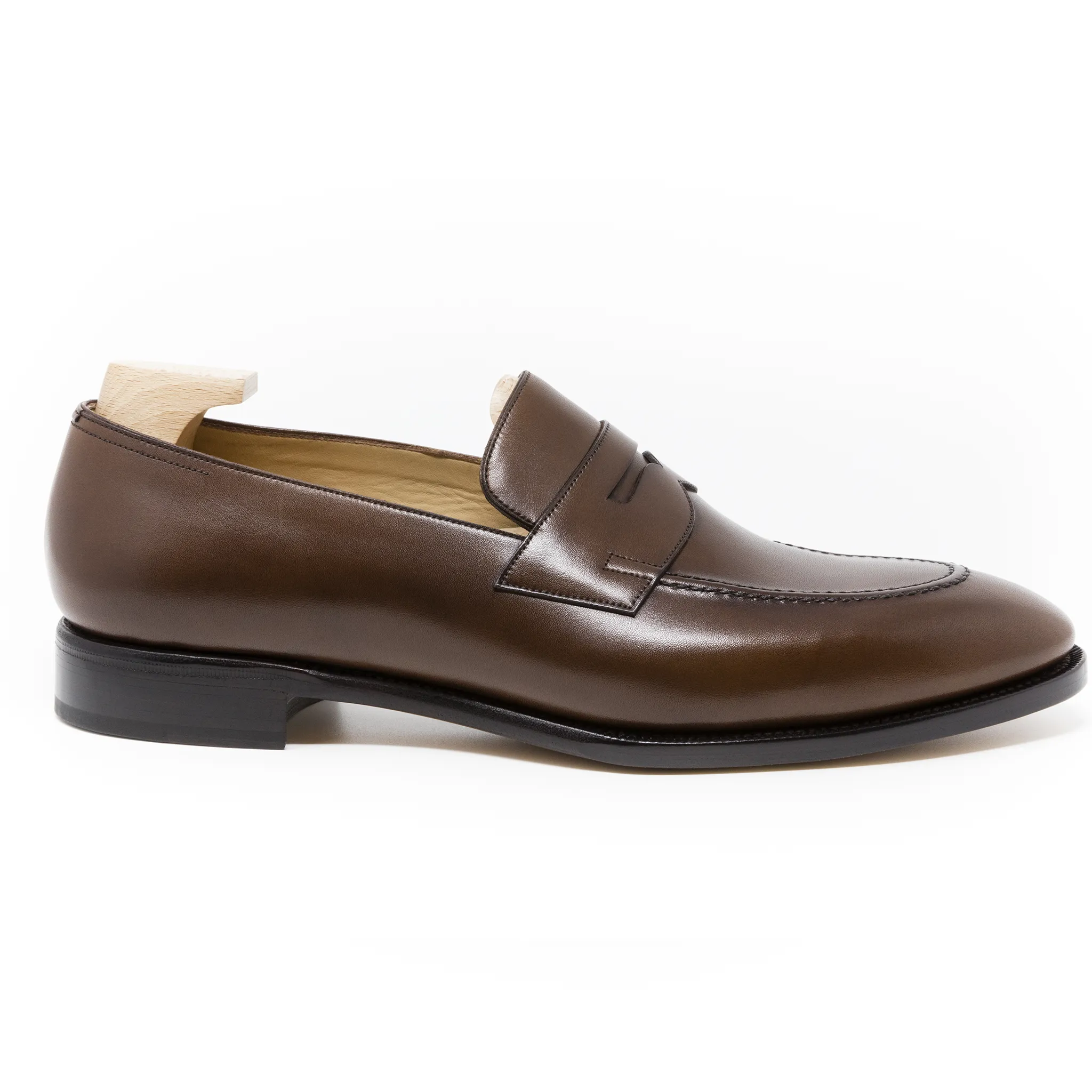 117 ARTISTA Market Walk Sleek Comfort