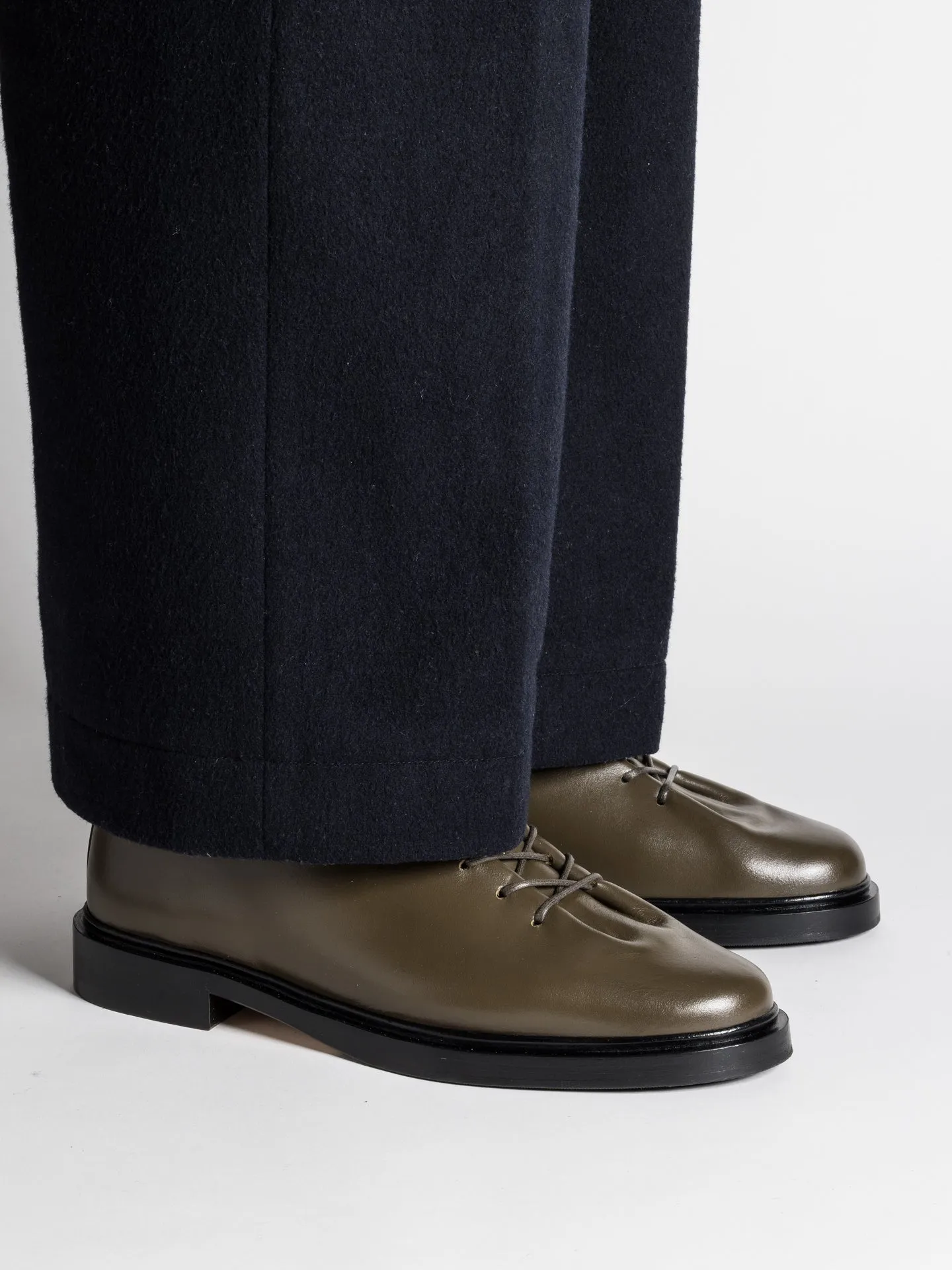 EDOUARD MARRON GLACE Chic Step