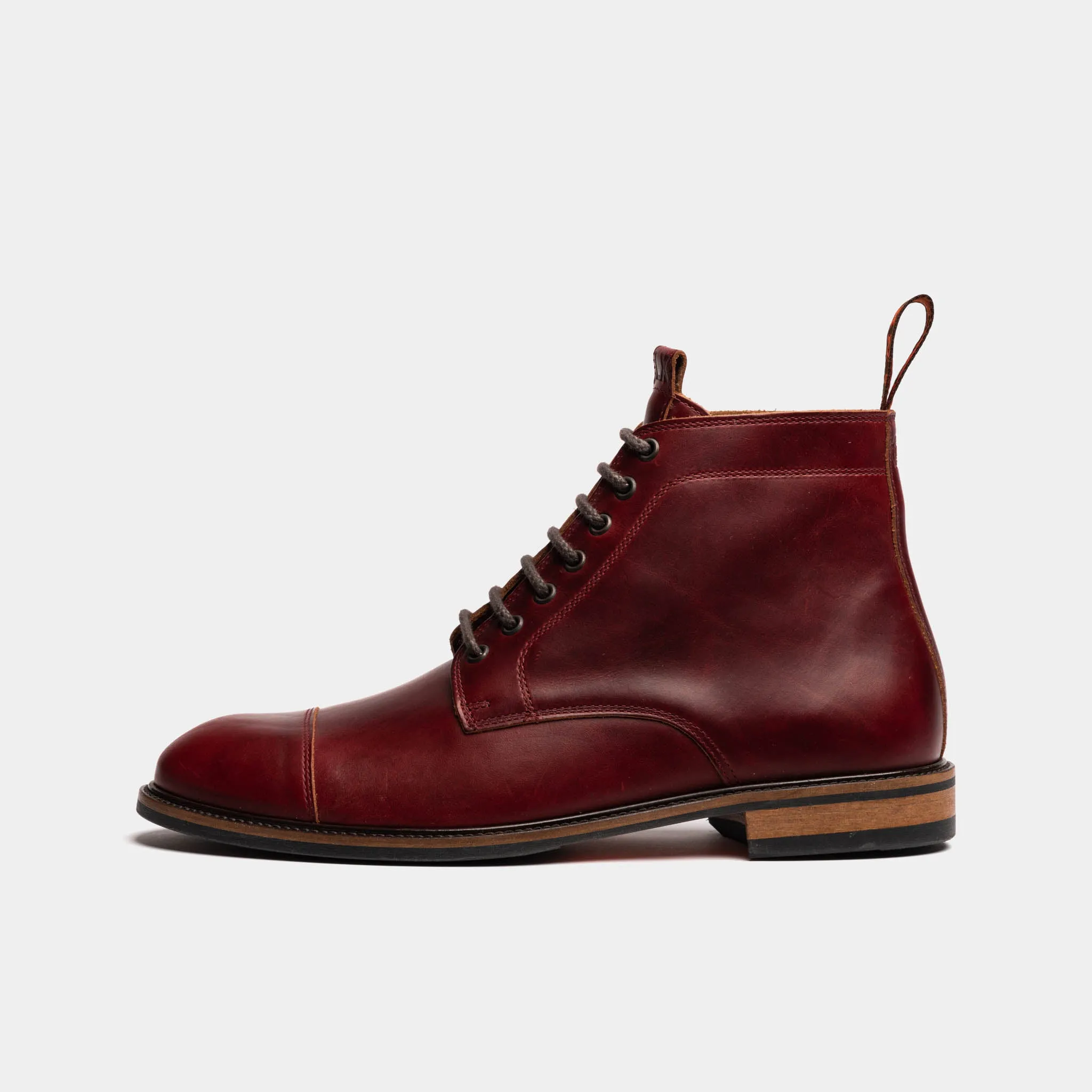 TASKER // VIRGINIA BURGUNDY Outdoor Event