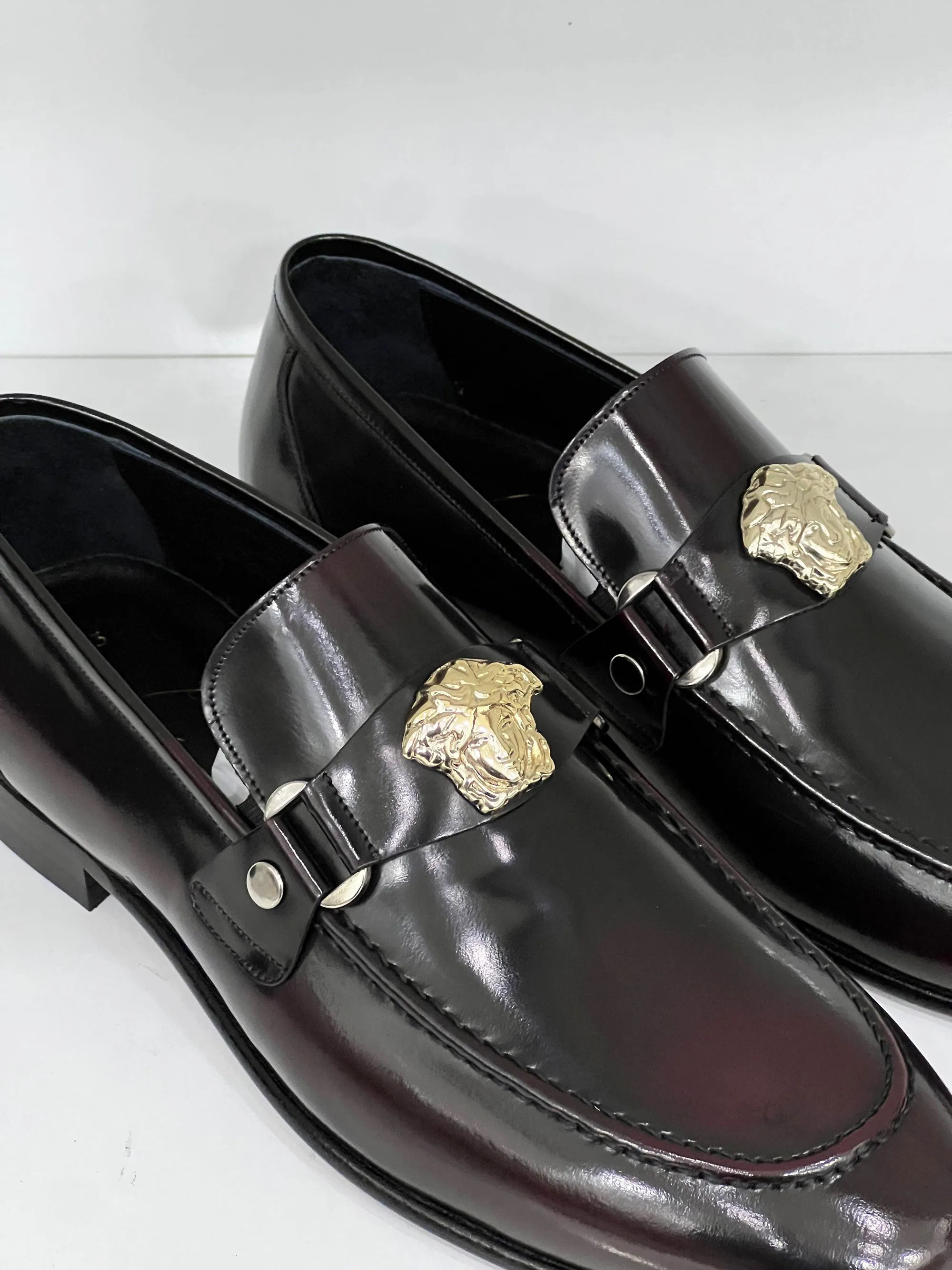 Padded Tongue Flexible Design Style: SL655-Burgundy