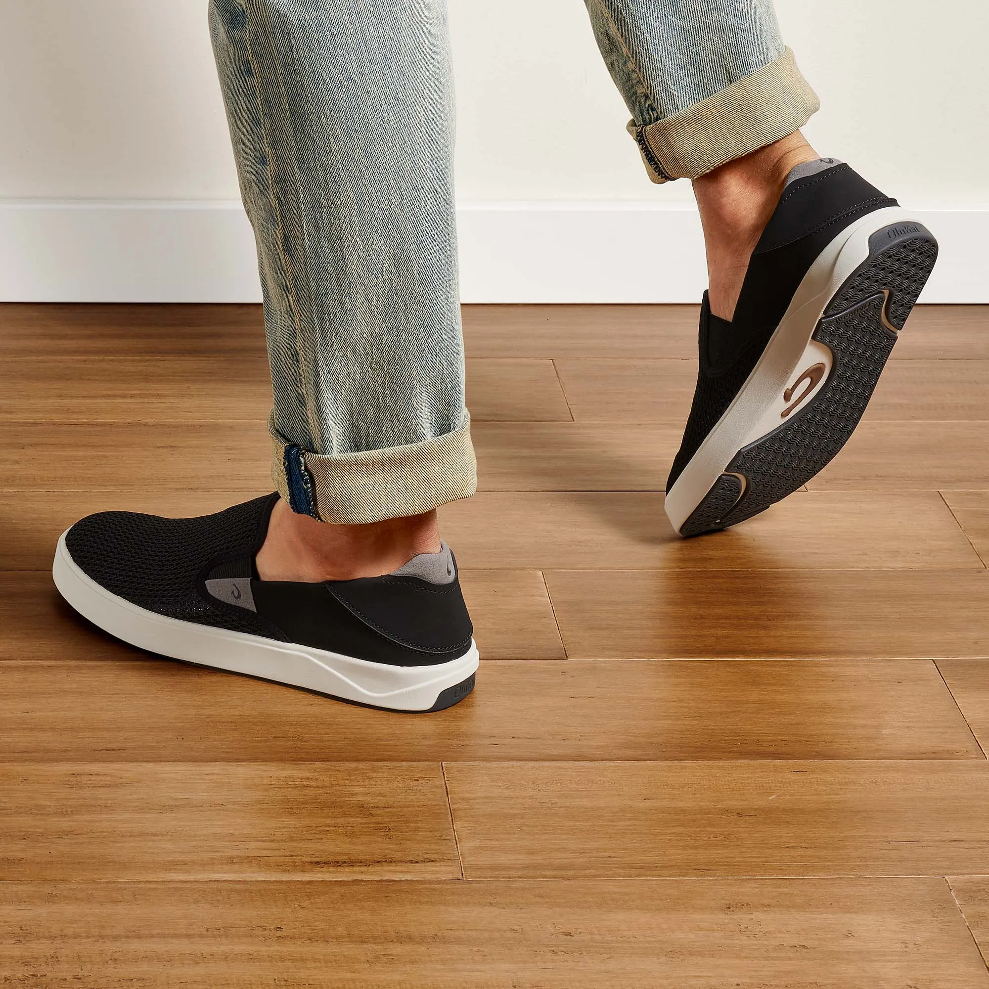 Lae??ahi - Black Ultra Flexible Quick Walk Slip