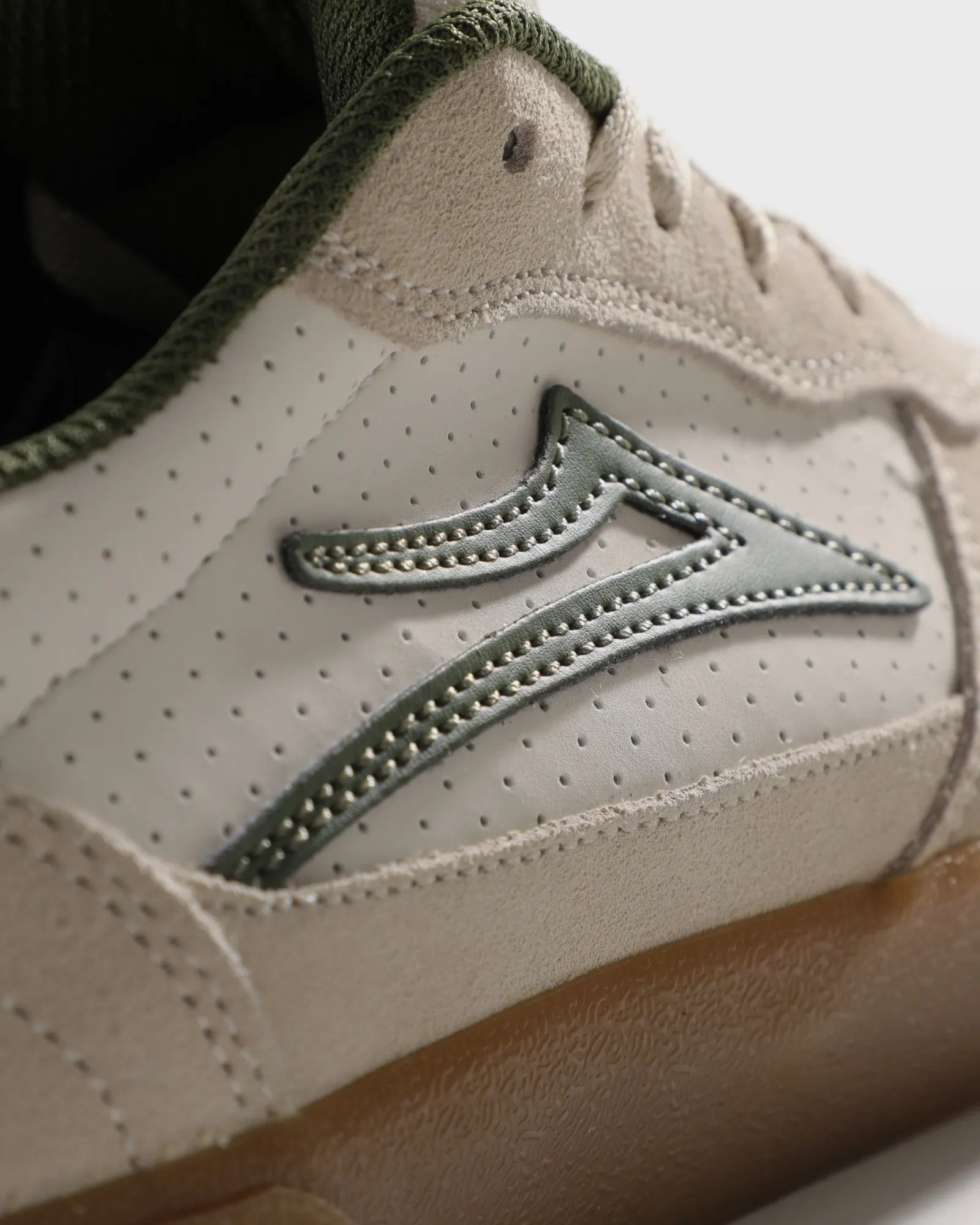 Cambridge - Cream Suede Walking