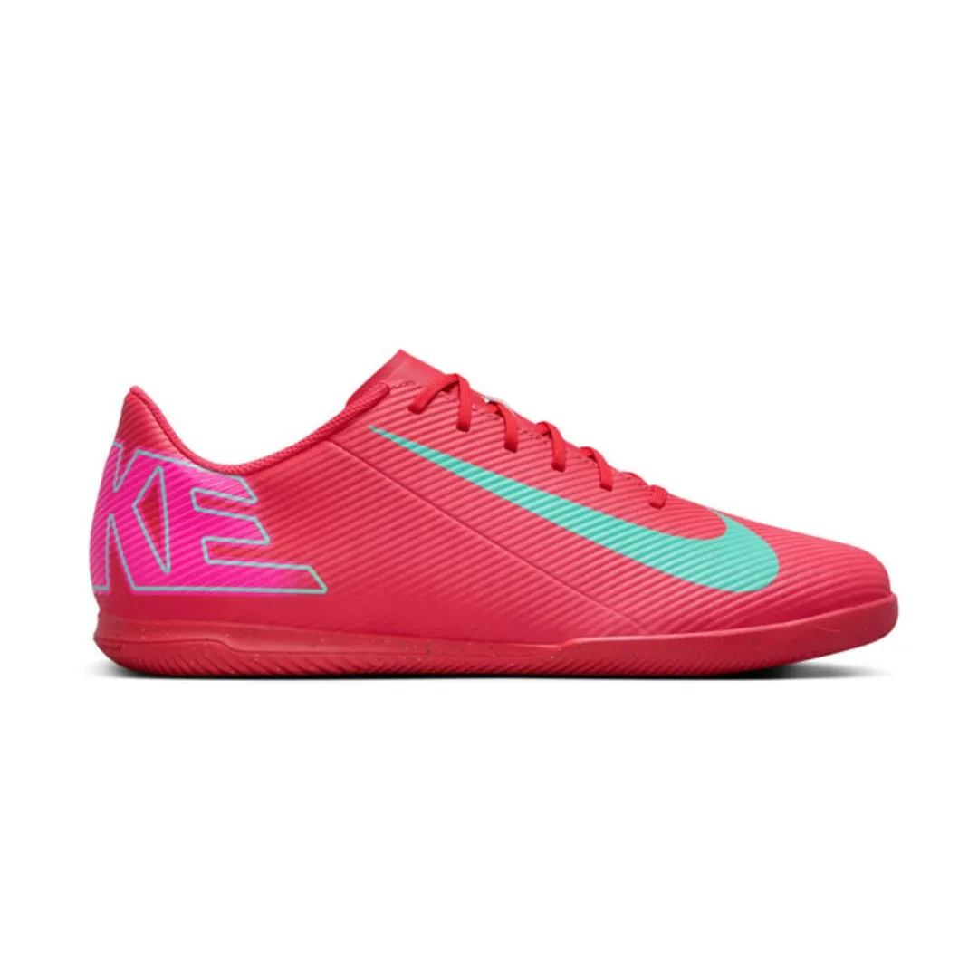 amateur player Anti Fatigue Mercurial Vapor 16 Club Low-Top Soccer Shoes