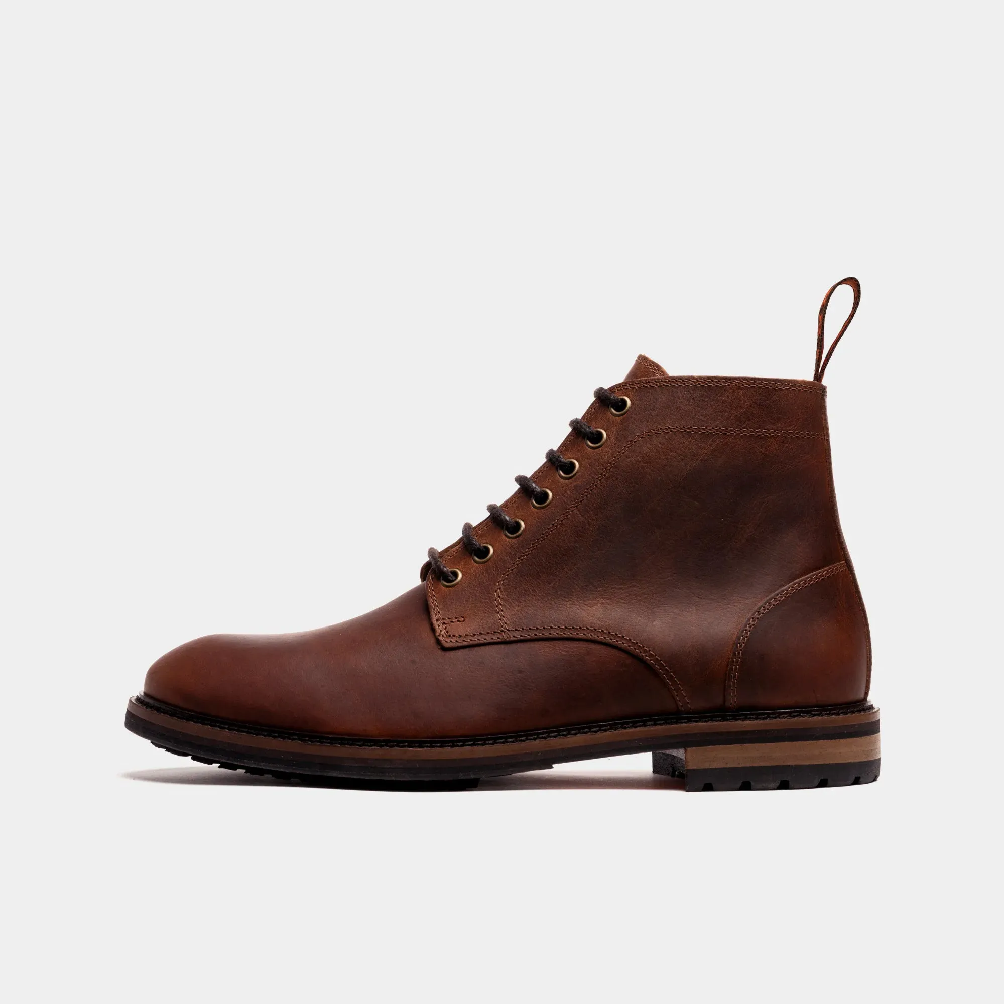 DUTTON // CARAMEL Clean Lines