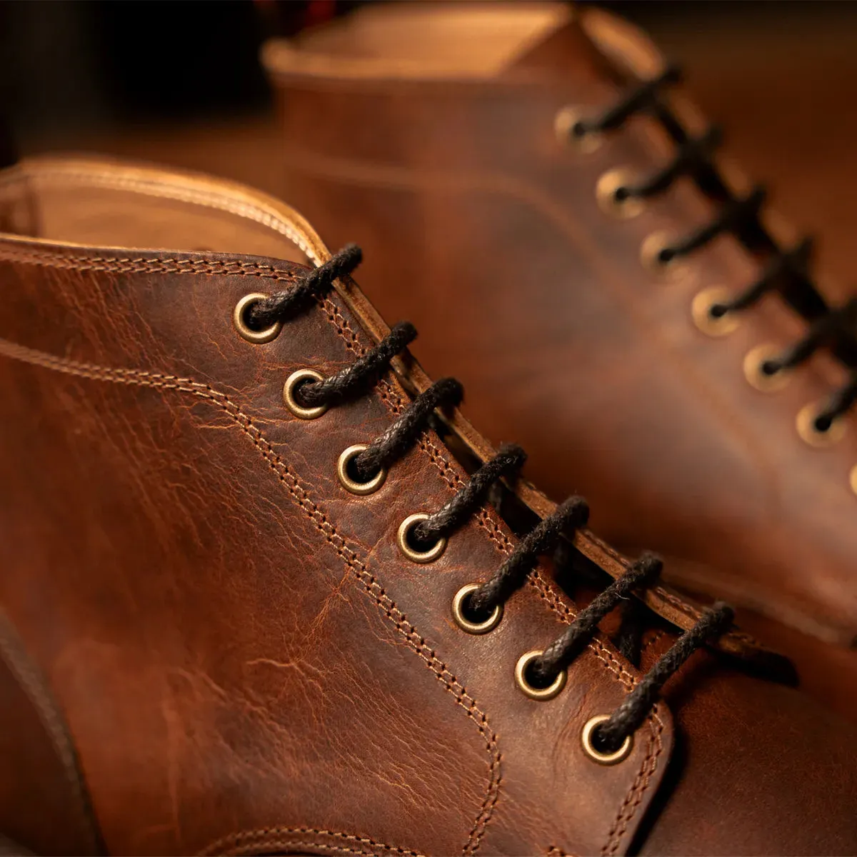 Sharp Office Style Chic Travel DUTTON // CARAMEL