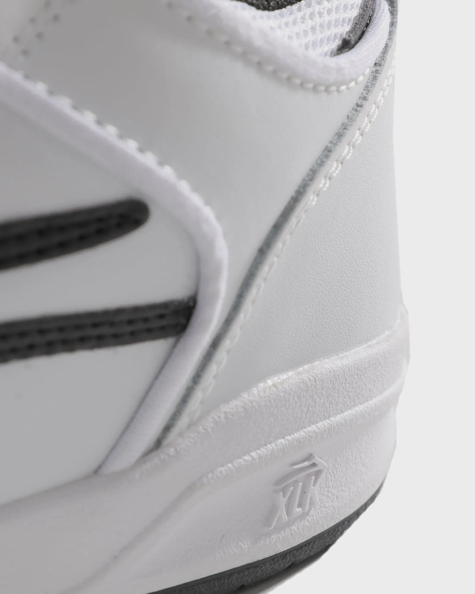Flexible Sole Telford Low - White/Black Leather