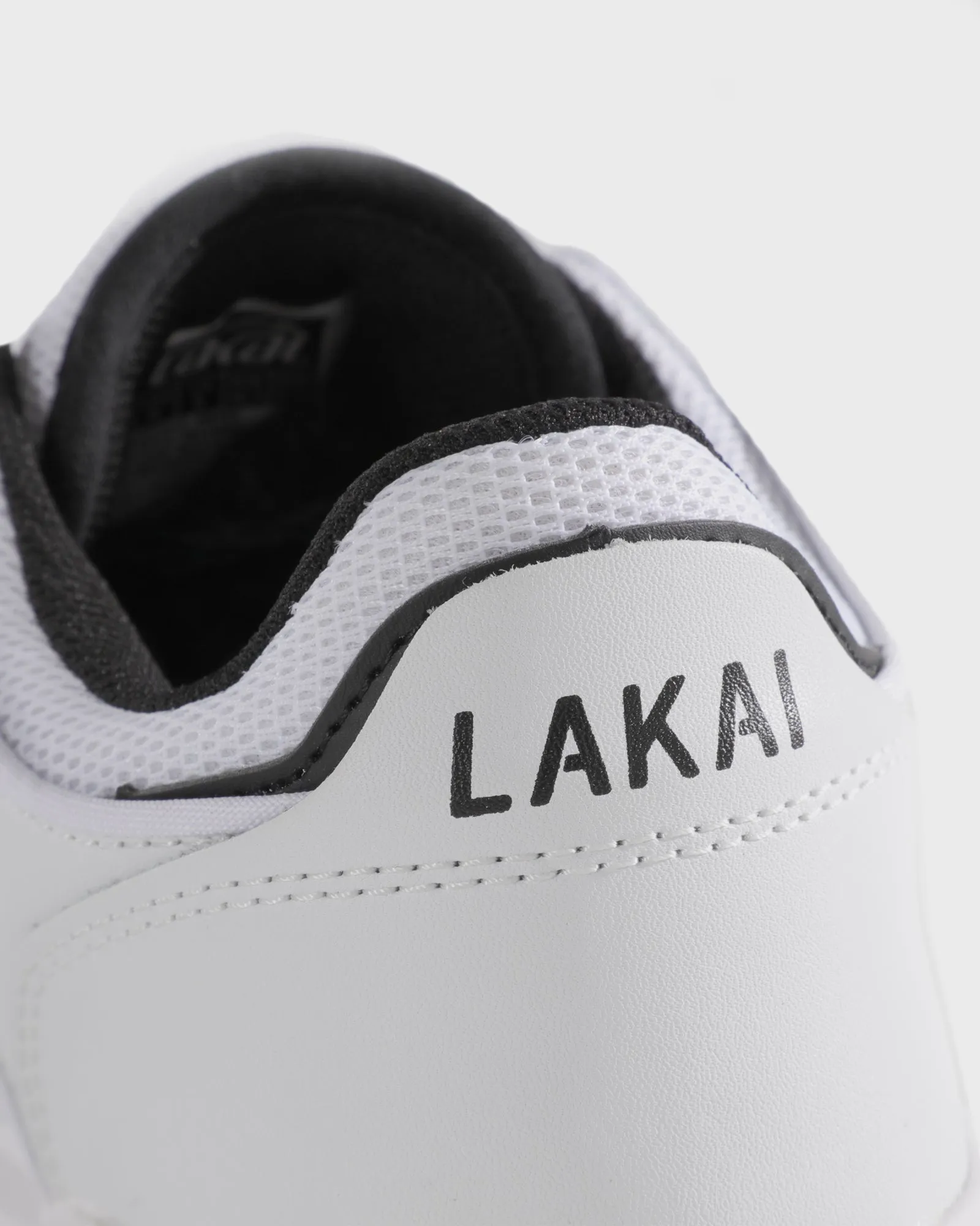 Year long Story Glow Telford Low - White/Black Leather
