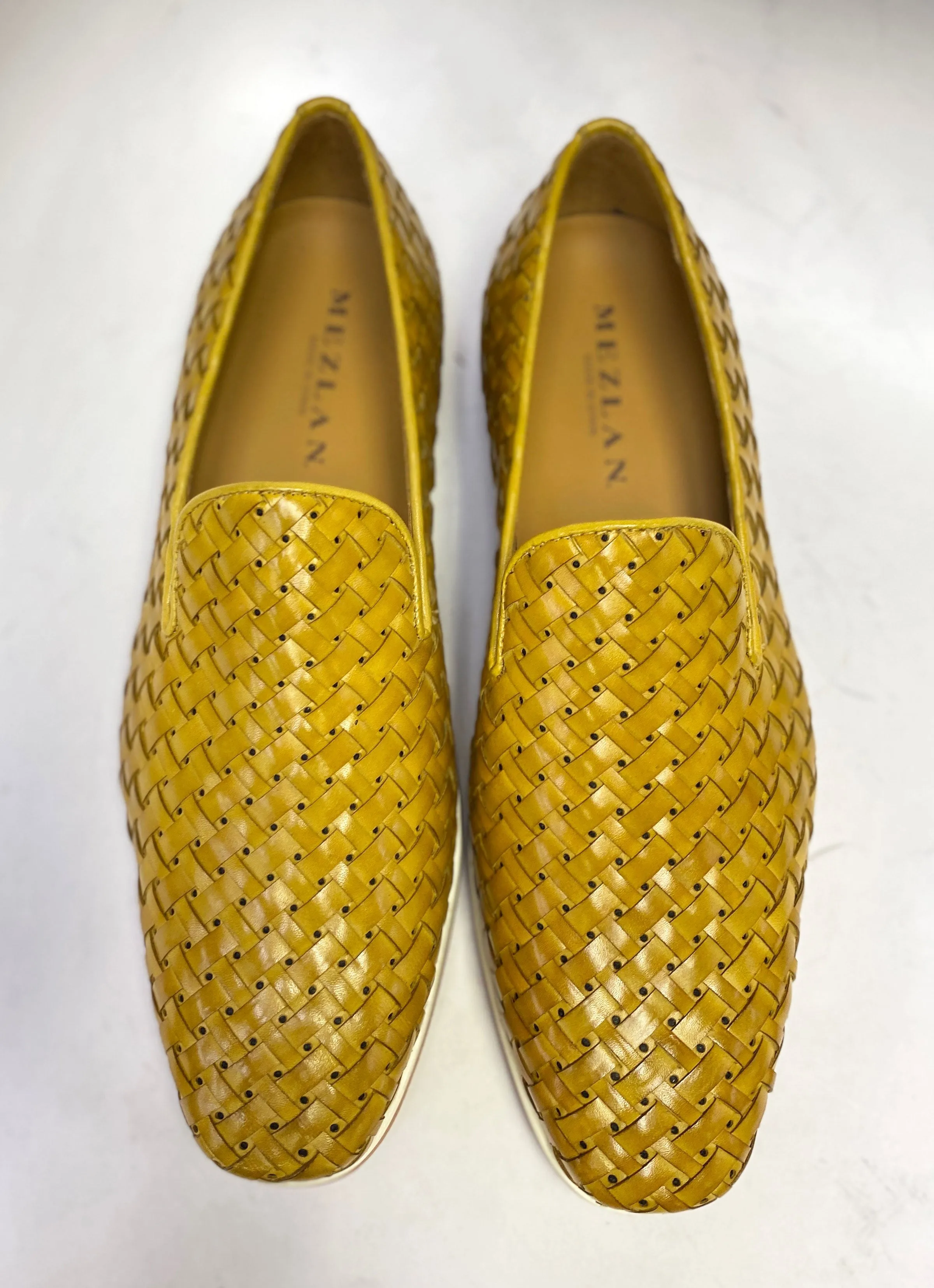 Style: R21558-Camel Court Grip Cushioned Footbed