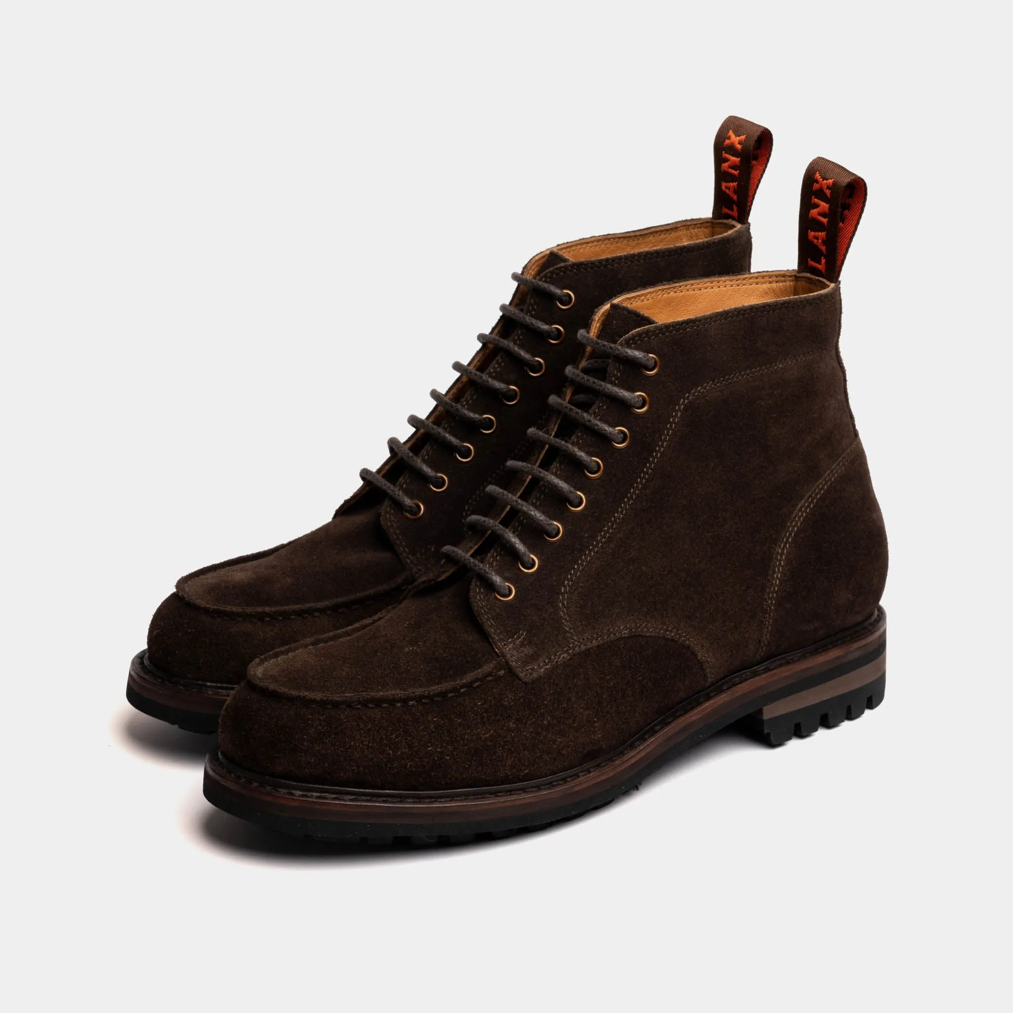 PIKE // BROWN SUEDE Elegant Timeless Touch