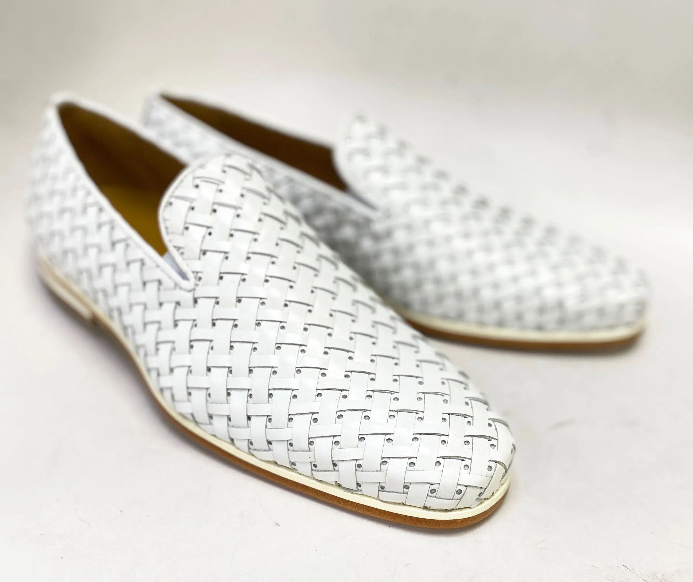 Step Light Style: R21558-White