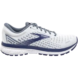 running in a steel bridge area shoes Men's Ghost 13