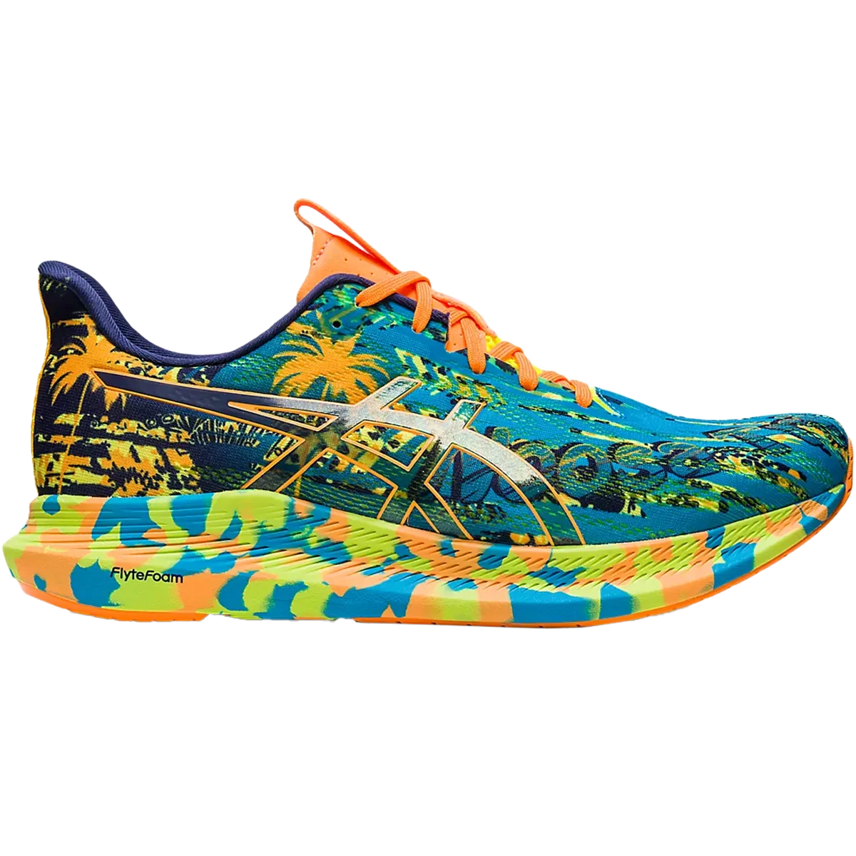 Men's Noosa Tri 14 running in a dock area shoes running in a reservoir area shoes