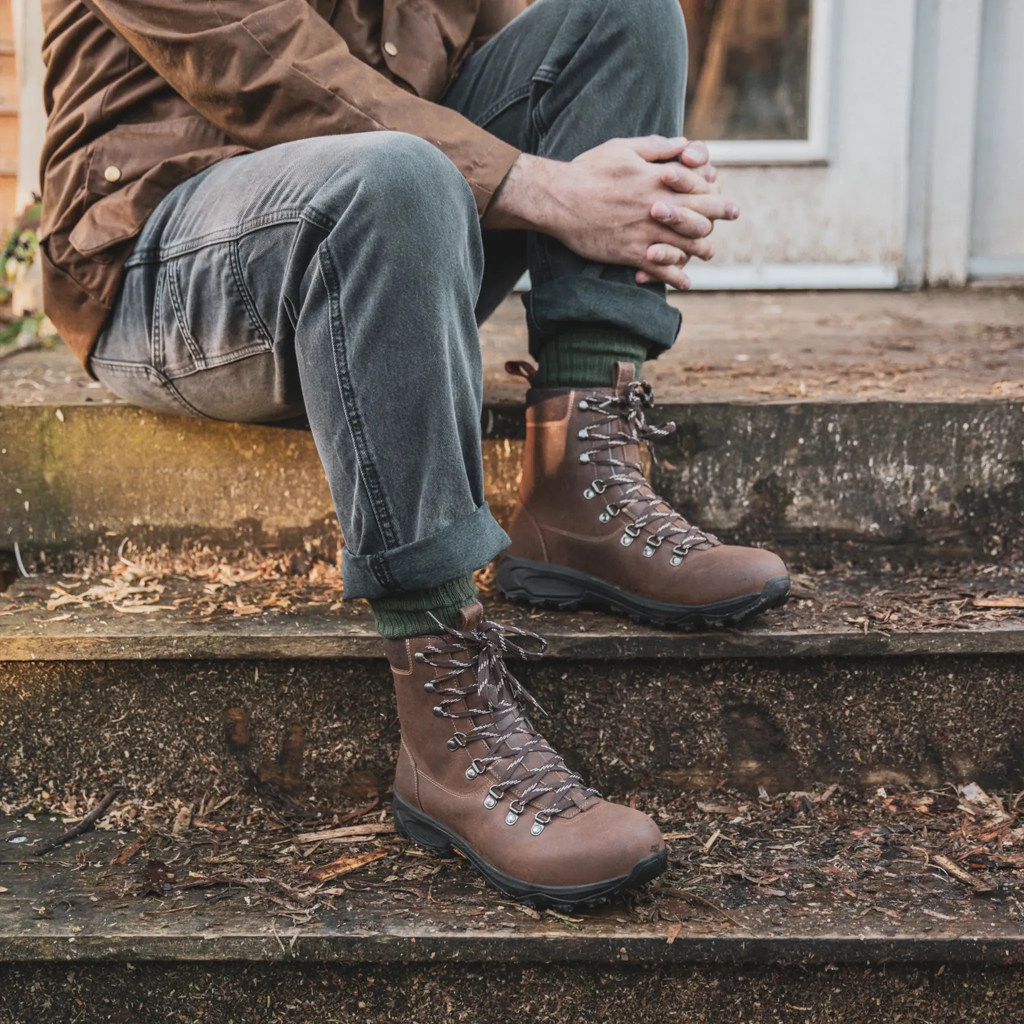 TWISTON // ACACIA DISTRESSED Premium Leather Look