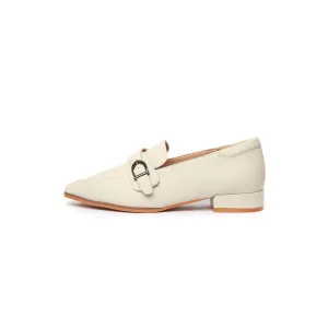 Elegant Fit Kristy Buckle Loafers - Beige ( BEI )