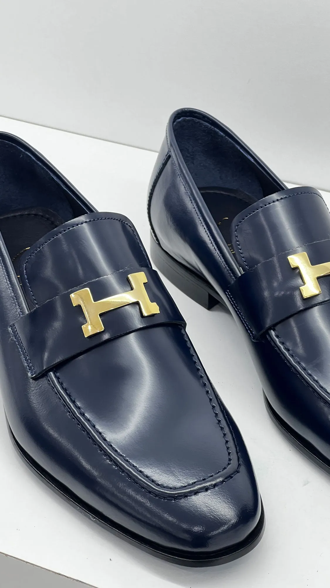 Gloss Finish Style: 24306-Blue